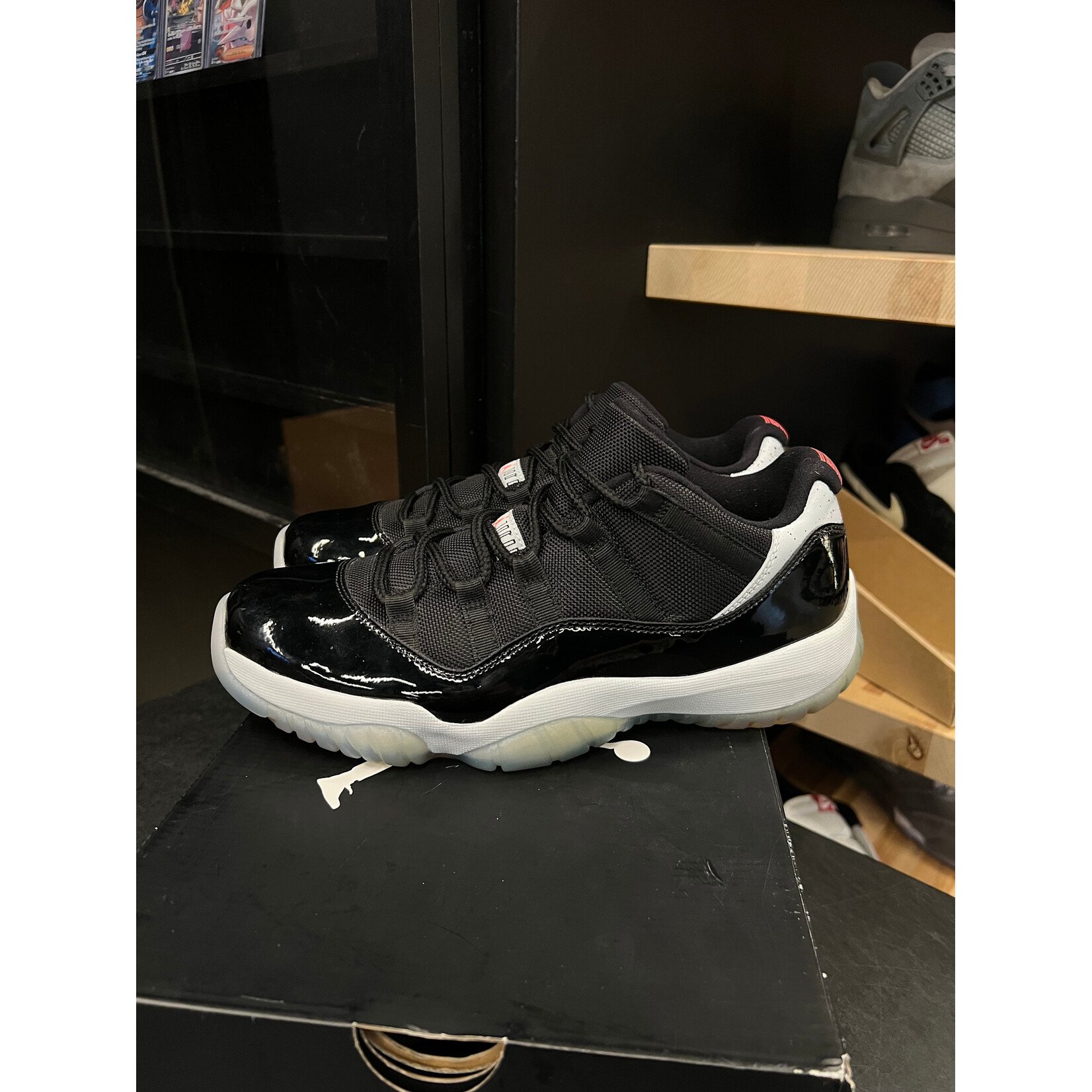 Jordan Jordan 11 Retro Low Infrared Size 9, PREOWNED