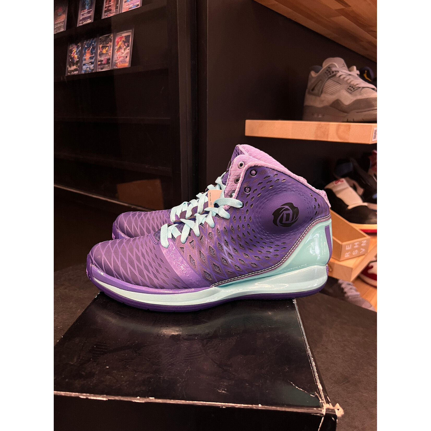 Adidas adidas D Rose 3.5 Murray Park Winter Purple Size 9, PREOWNED PADS WITH TAG
