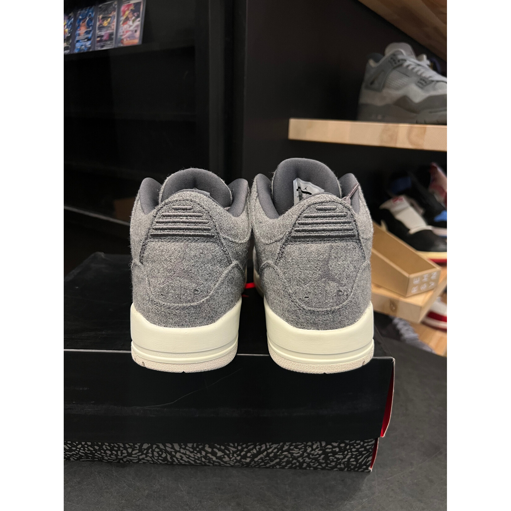 Jordan Jordan 3 Retro Wool Size 8.5, PREOWNED