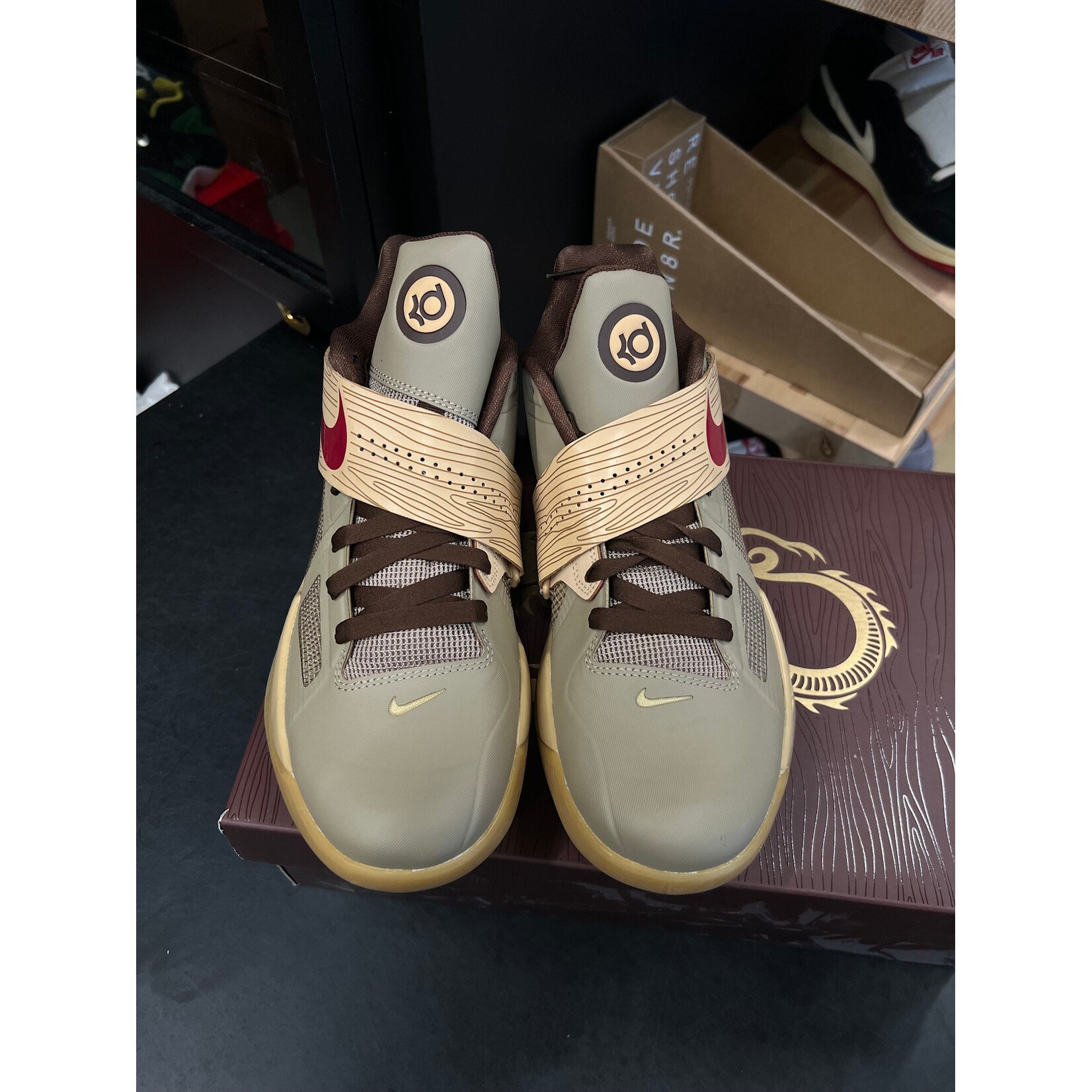 Nike Nike KD 4 Year of the Dragon 2.0 Size 9, PREOWNED PADS TIRED ON