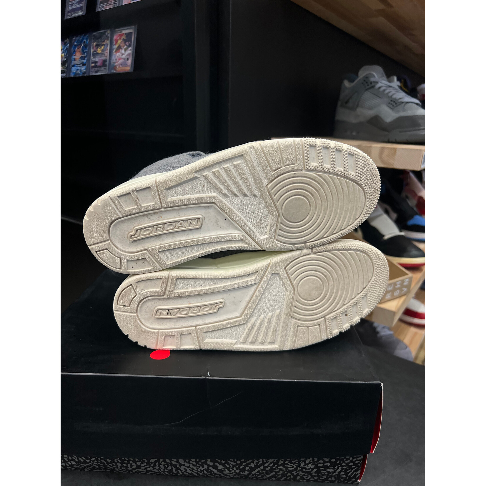 Jordan Jordan 3 Retro Wool Size 8.5, PREOWNED