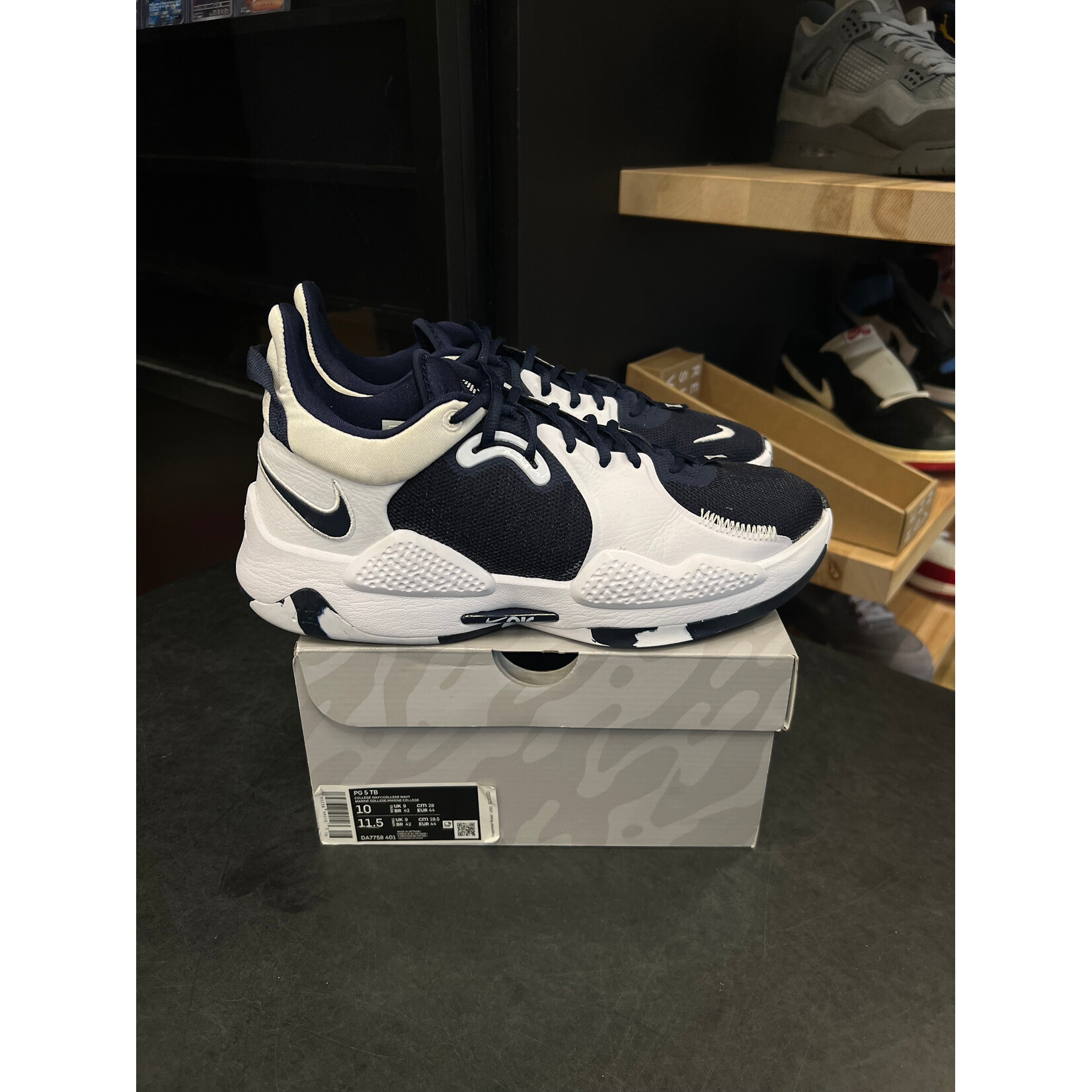 Nike Nike PG 5 Team White Black Size 10, PREOWNED