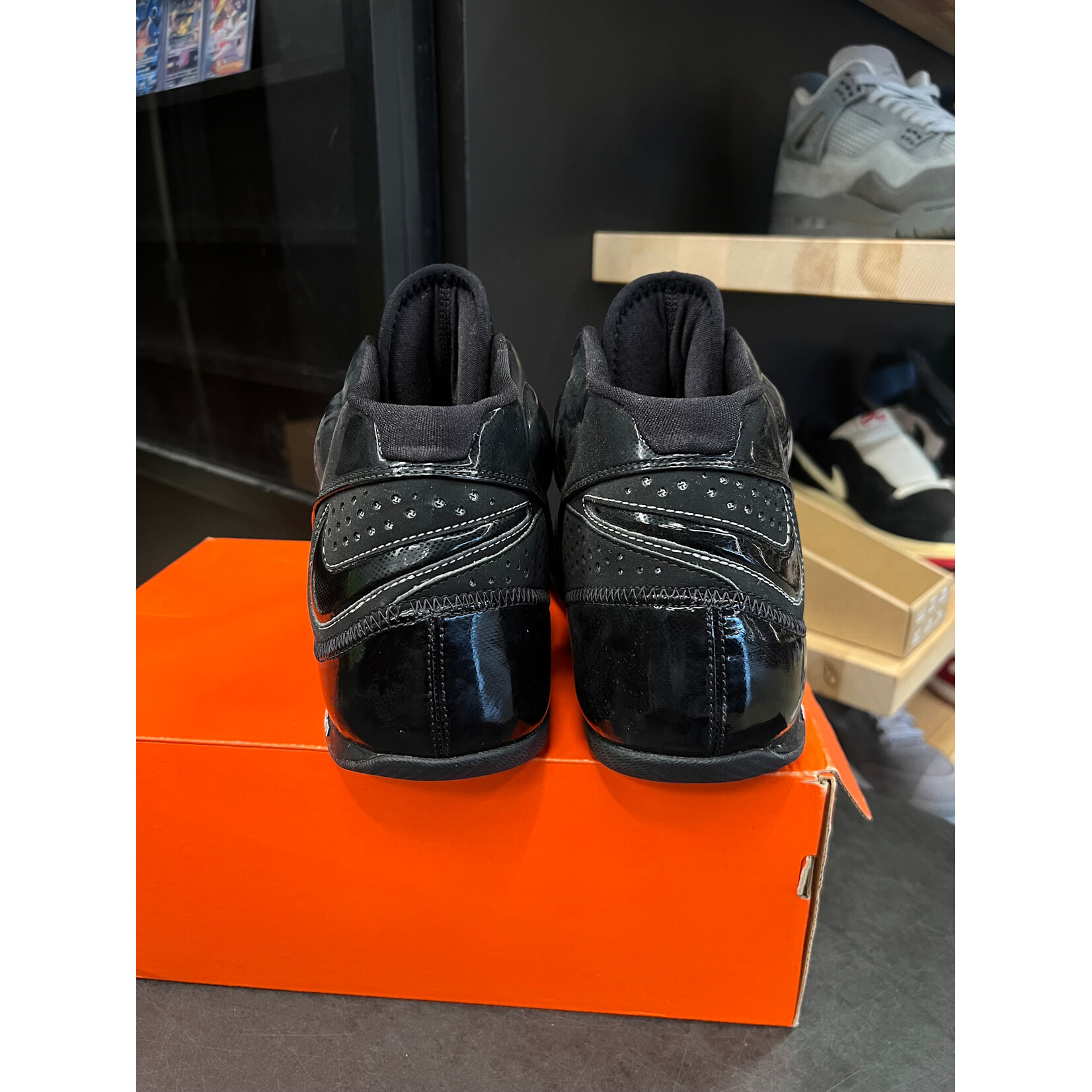 Nike Nike Zoom BB II Black/White (317993-001)  Size 9, DS BRAND NEW