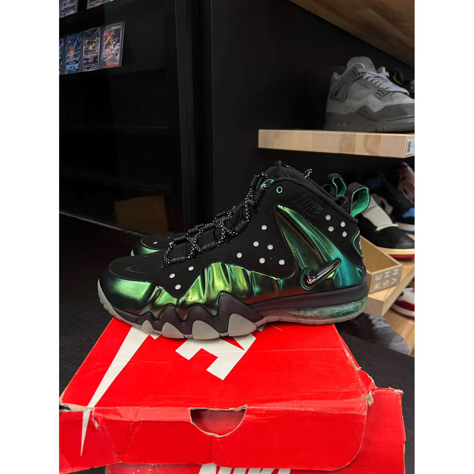 Nike Nike Barkley Posite Max Gamma Green Size 9, DS BRAND NEW DAMAGED BOX