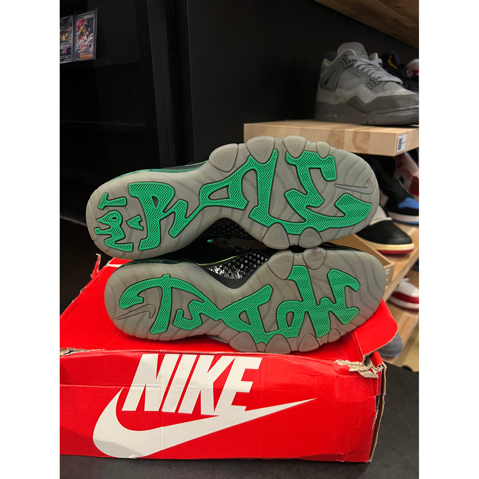 Nike Nike Barkley Posite Max Gamma Green Size 9, DS BRAND NEW DAMAGED BOX