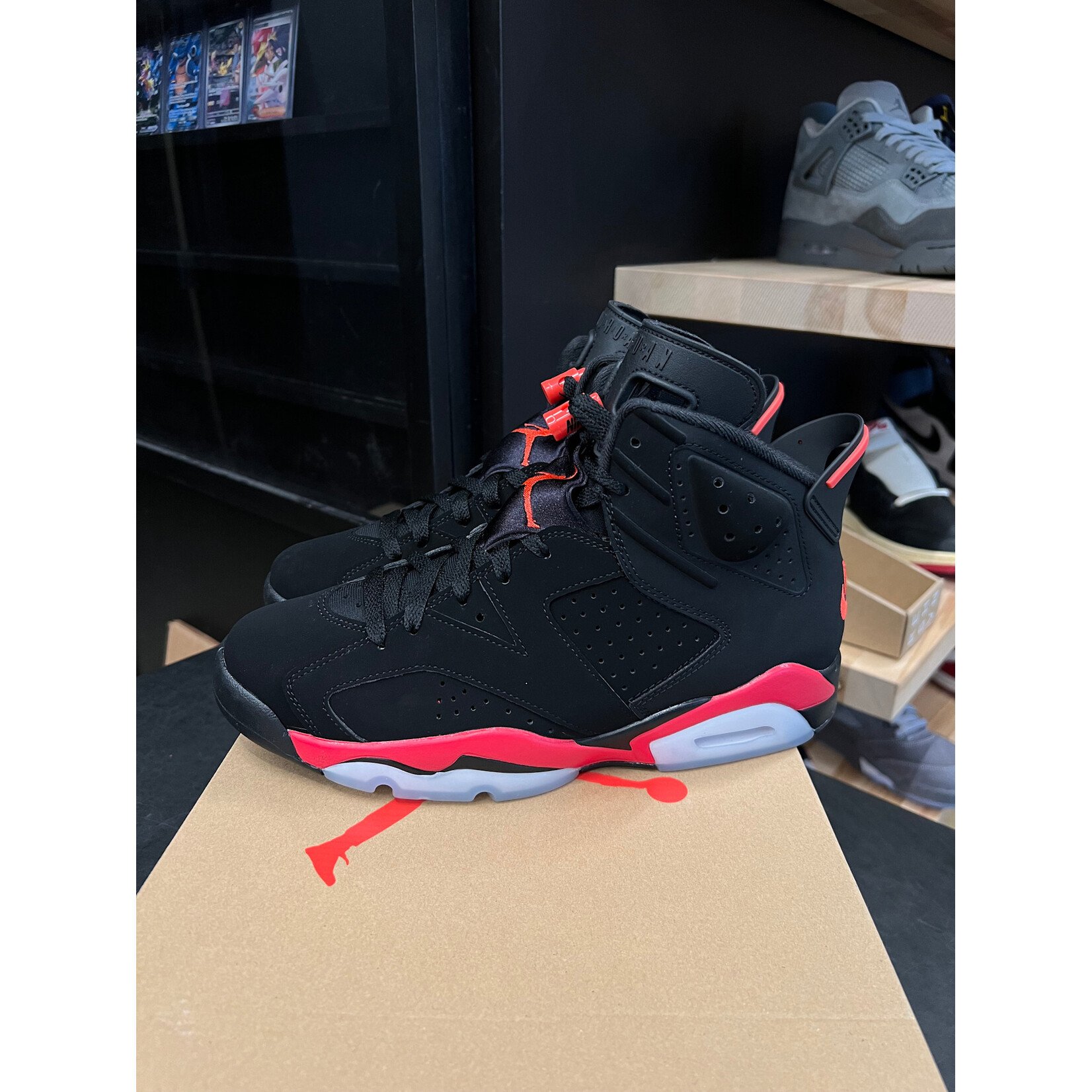 Jordan Jordan 6 Retro Infrared Salesman Size 9, PREOWNED