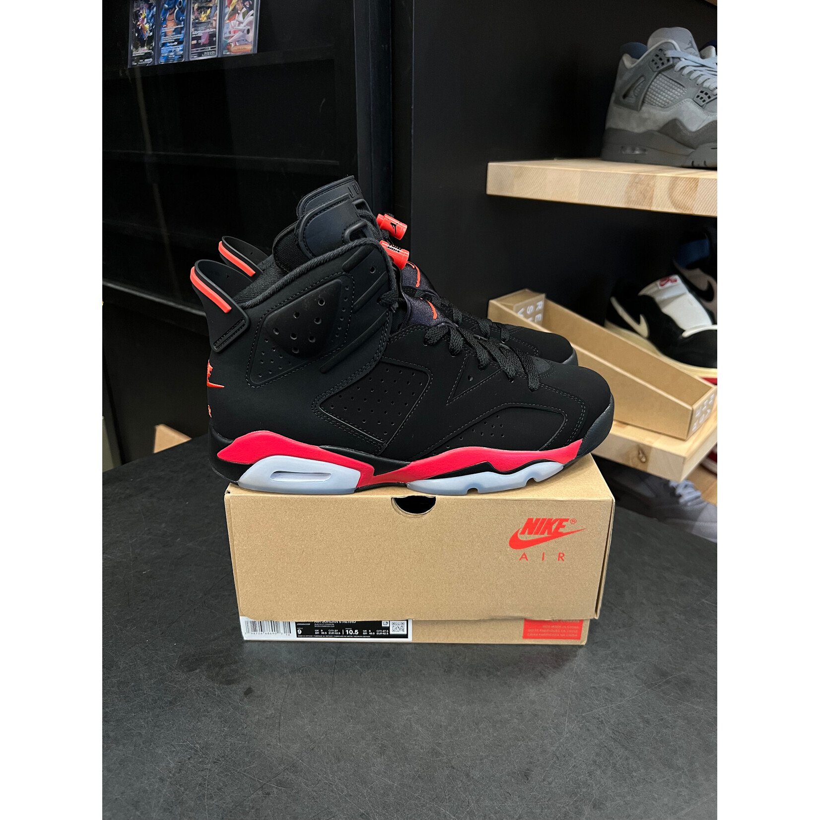 Jordan Jordan 6 Retro Infrared Salesman Size 9, PREOWNED
