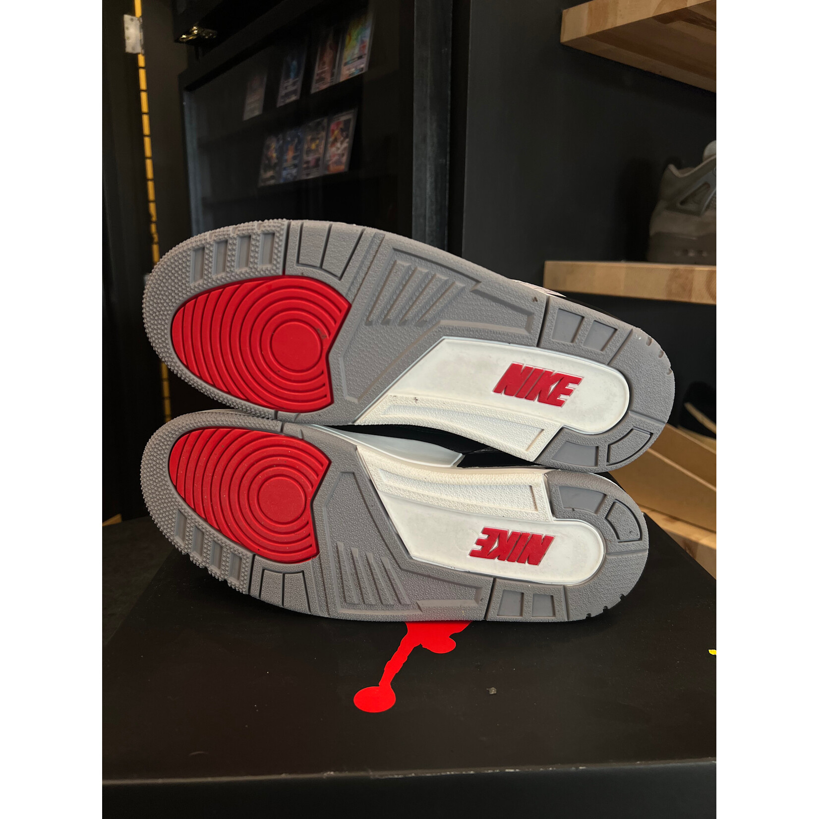 Jordan Jordan 3 Retro OG Black Cement (2024) Size 9, PREOWNED