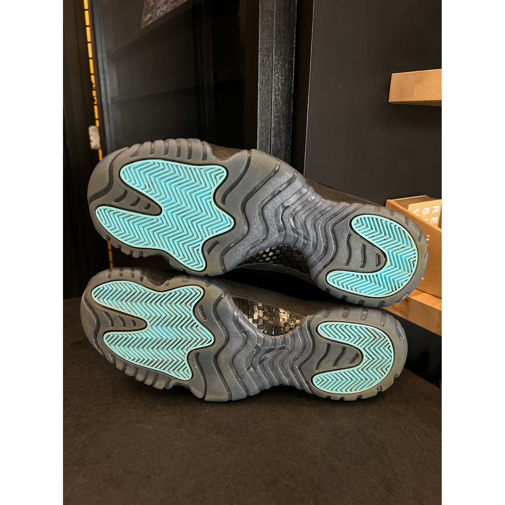 Jordan Jordan 11 Retro Gamma Blue (2025) Size 9.5, PREOWNED NO BOX