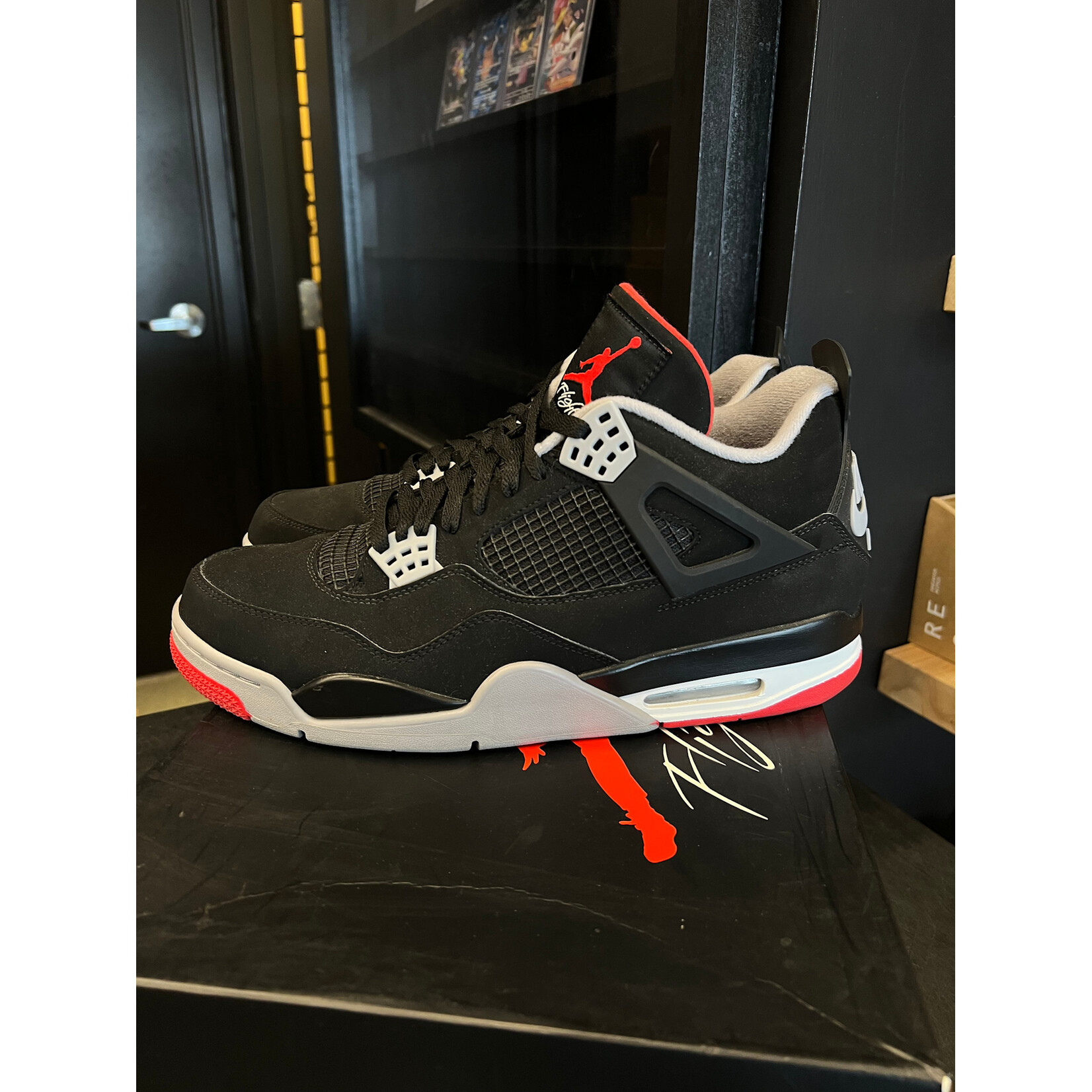 Jordan Jordan 4 Retro Bred (2019) Size 12, PREOWNED