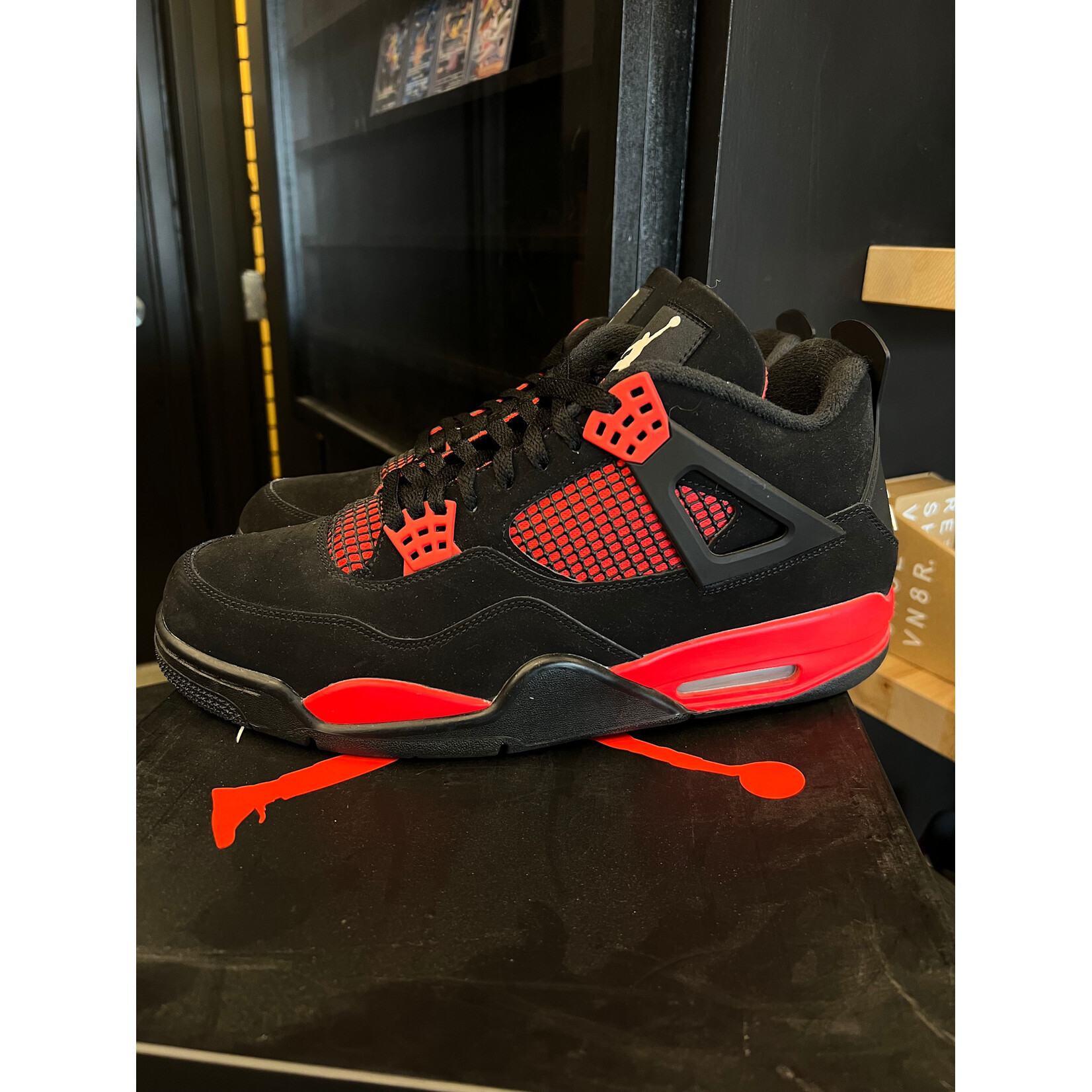 Jordan Jordan 4 Retro Red Thunder Size 12, PREOWNED