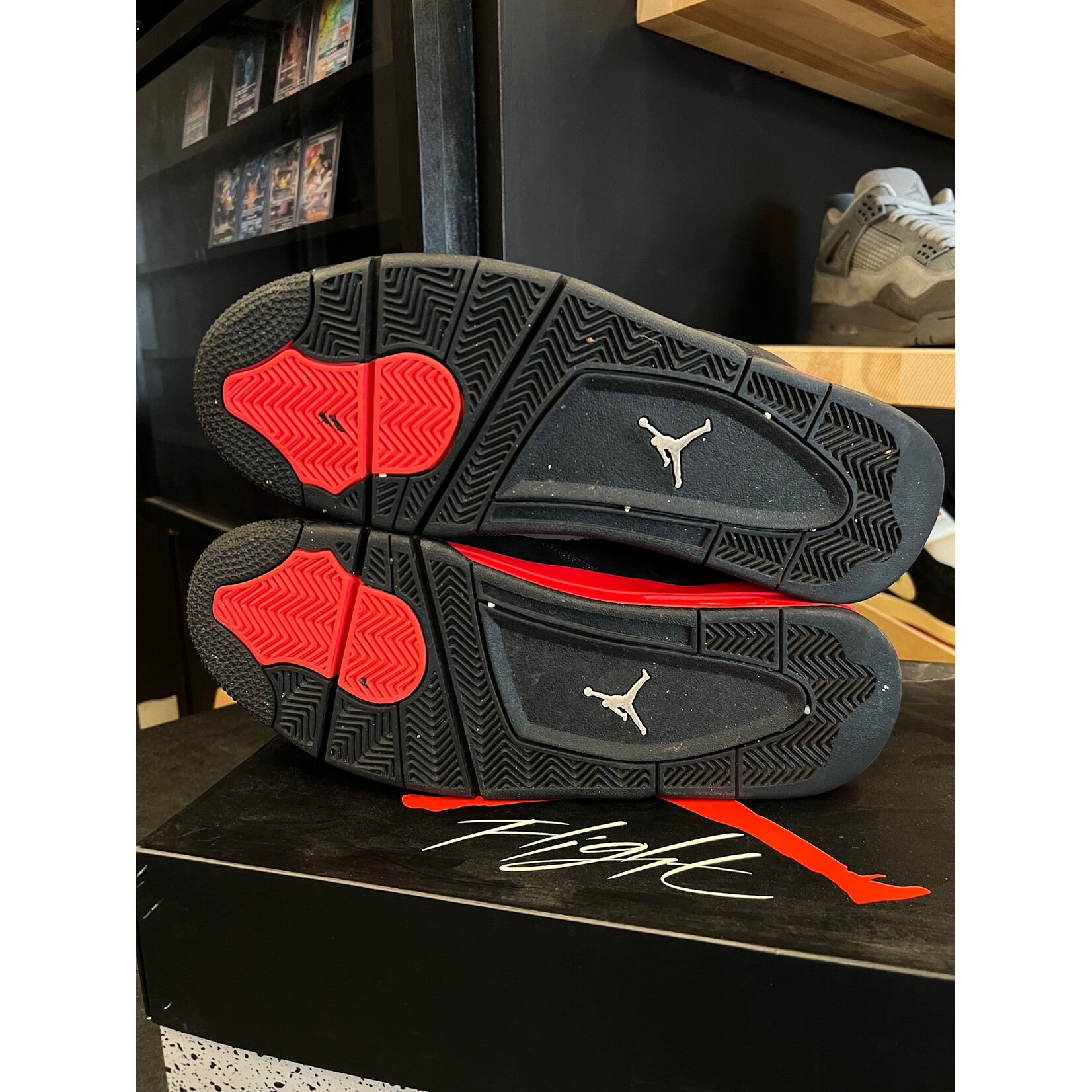 Jordan Jordan 4 Retro Red Thunder Size 12, PREOWNED