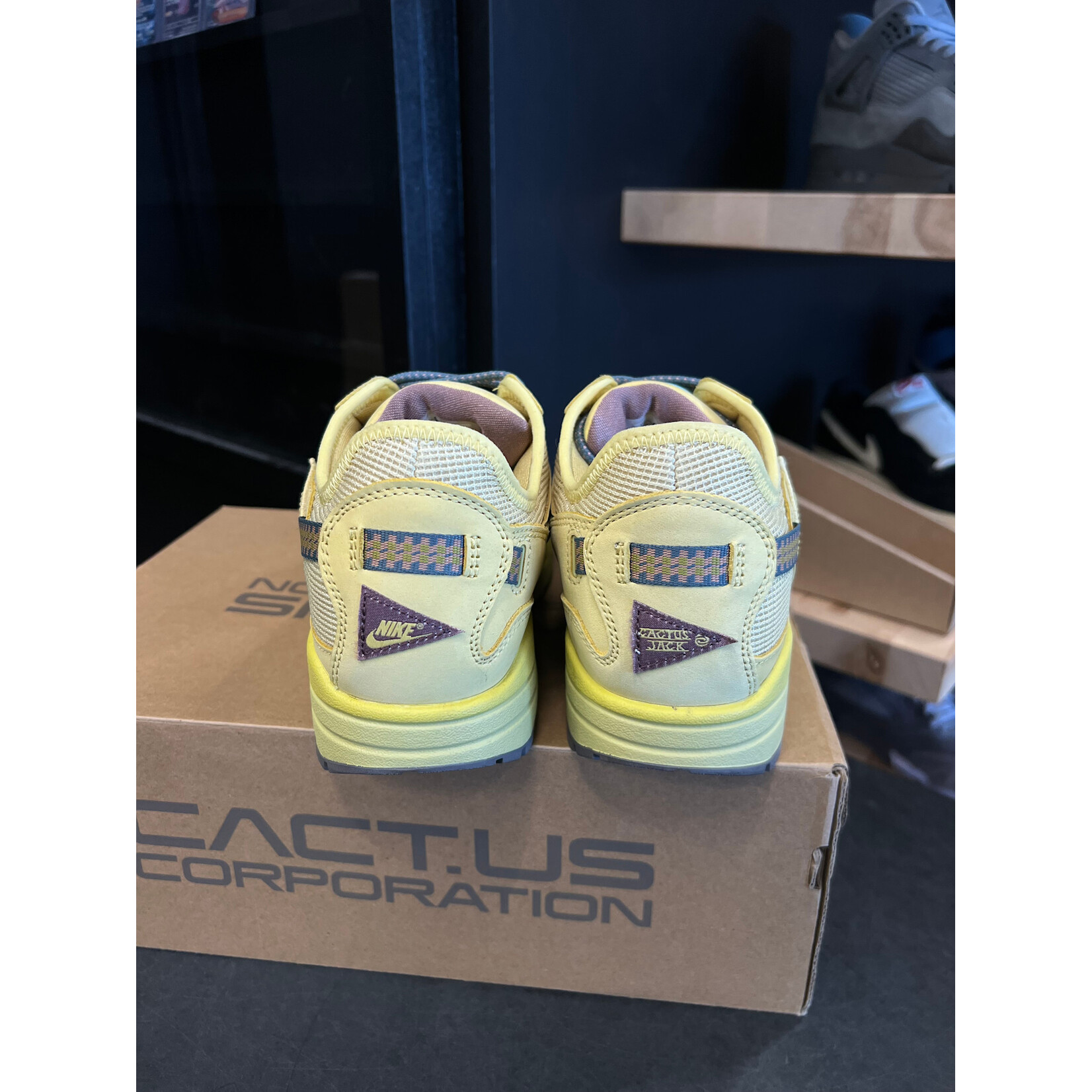 Nike Nike Air Max 1 Travis Scott Cactus Jack Saturn Gold Size 9.5, PREOWNED