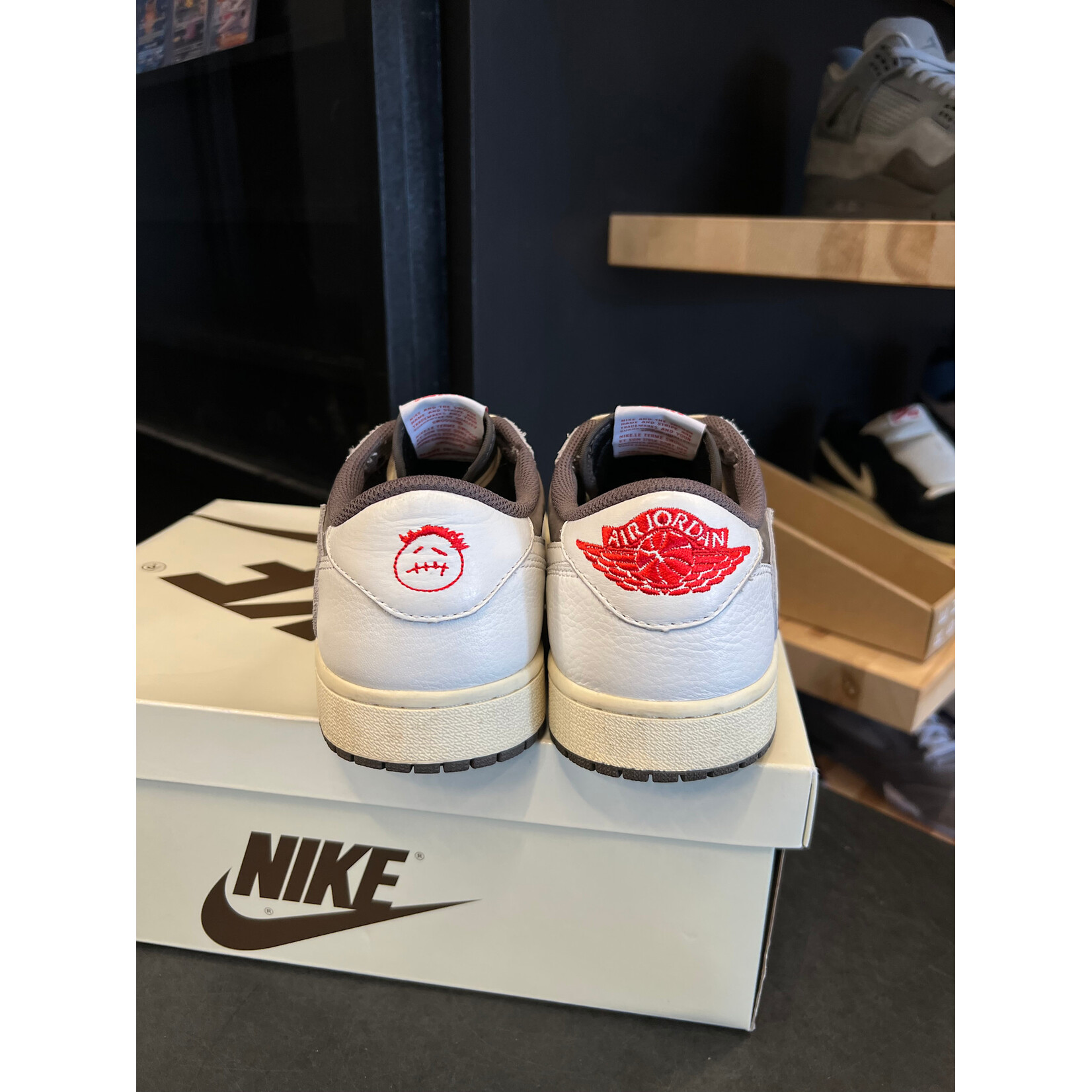 Jordan Jordan 1 Retro Low OG SP Travis Scott Reverse Mocha Size 9.5, PREOWNED