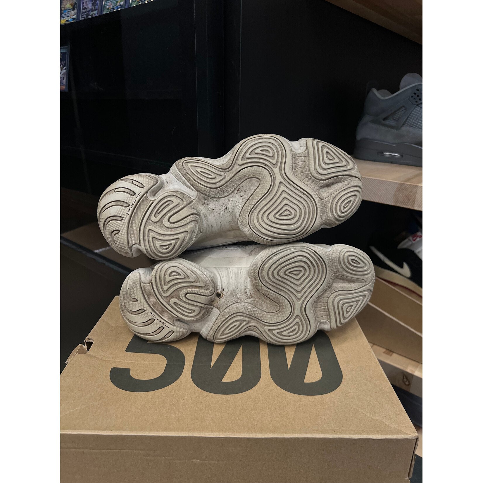 Adidas adidas Yeezy 500 Blush Size 11, PREOWNED