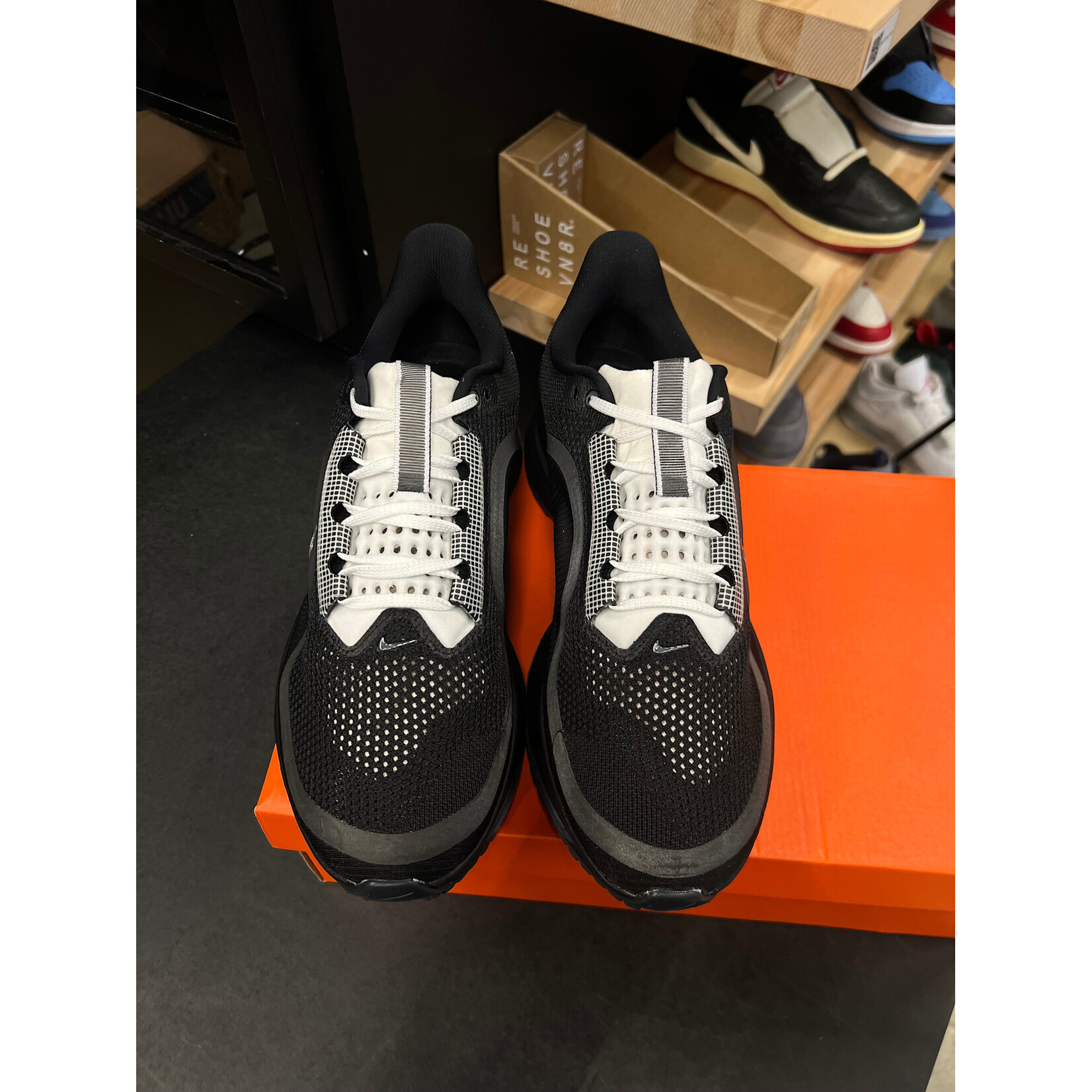 Nike Nike Air Zoom Pegasus Premium SP Black Metallic Silver Size 13, PREOWNED