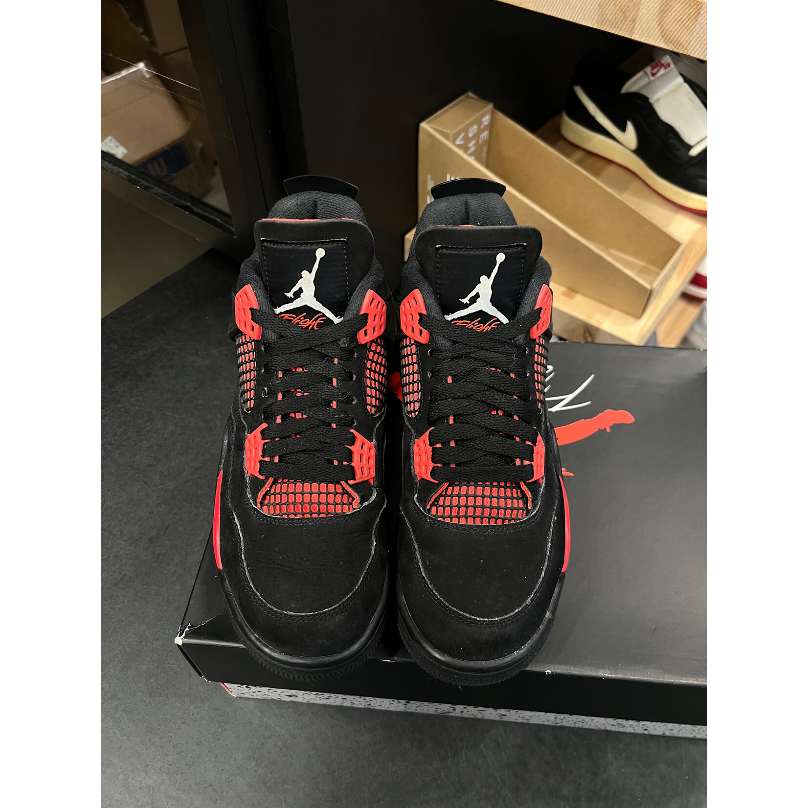 Jordan Jordan 4 Retro Red Thunder Size 8, PREOWNED