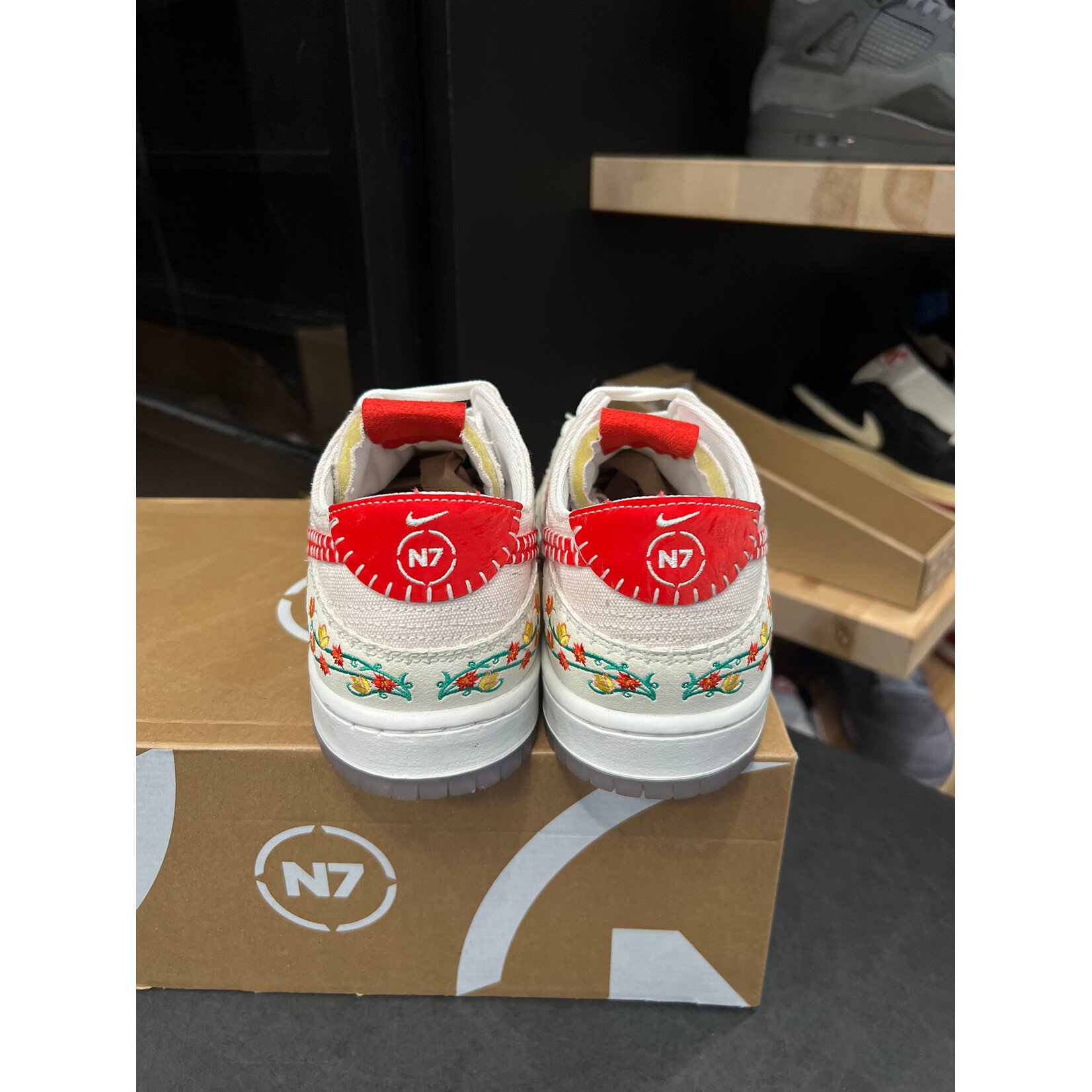 Nike Nike SB Dunk Low Decon N7 Opti Yellow University Red Size 8, PREOWNED