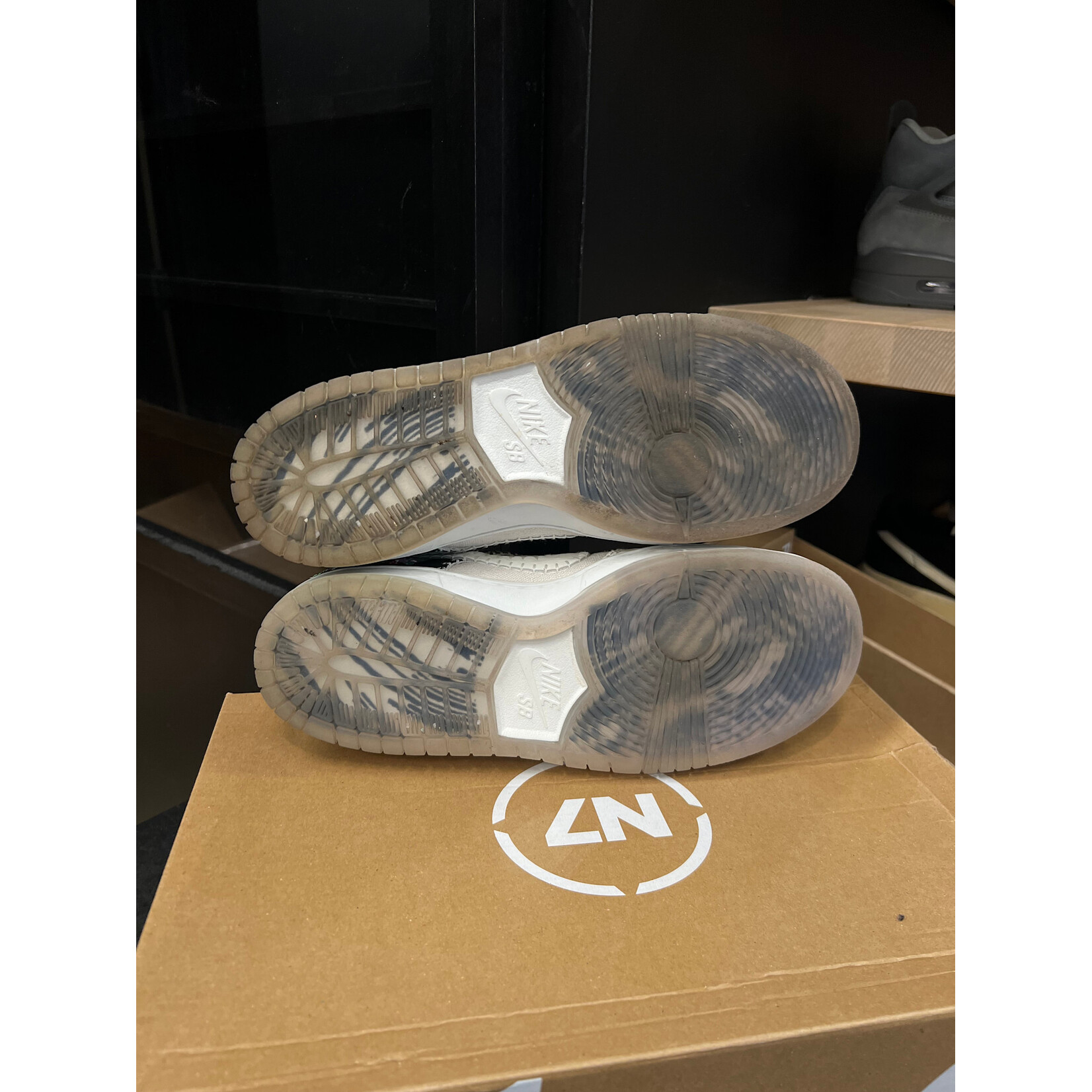 Nike Nike SB Dunk Low Decon N7 Black Sail Size 8, PREOWNED