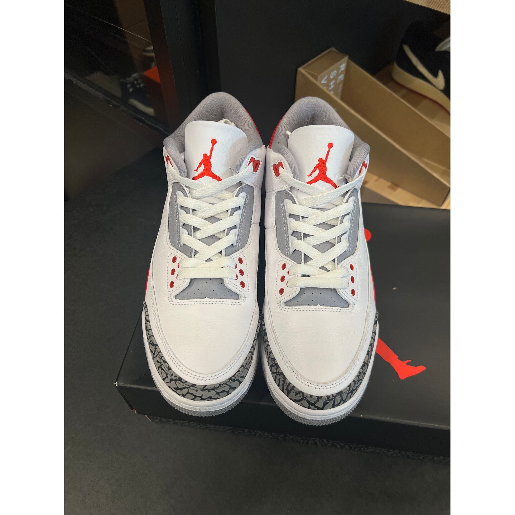 Jordan Jordan 3 Retro Fire Red (2022) Size 8.5, PREOWNED