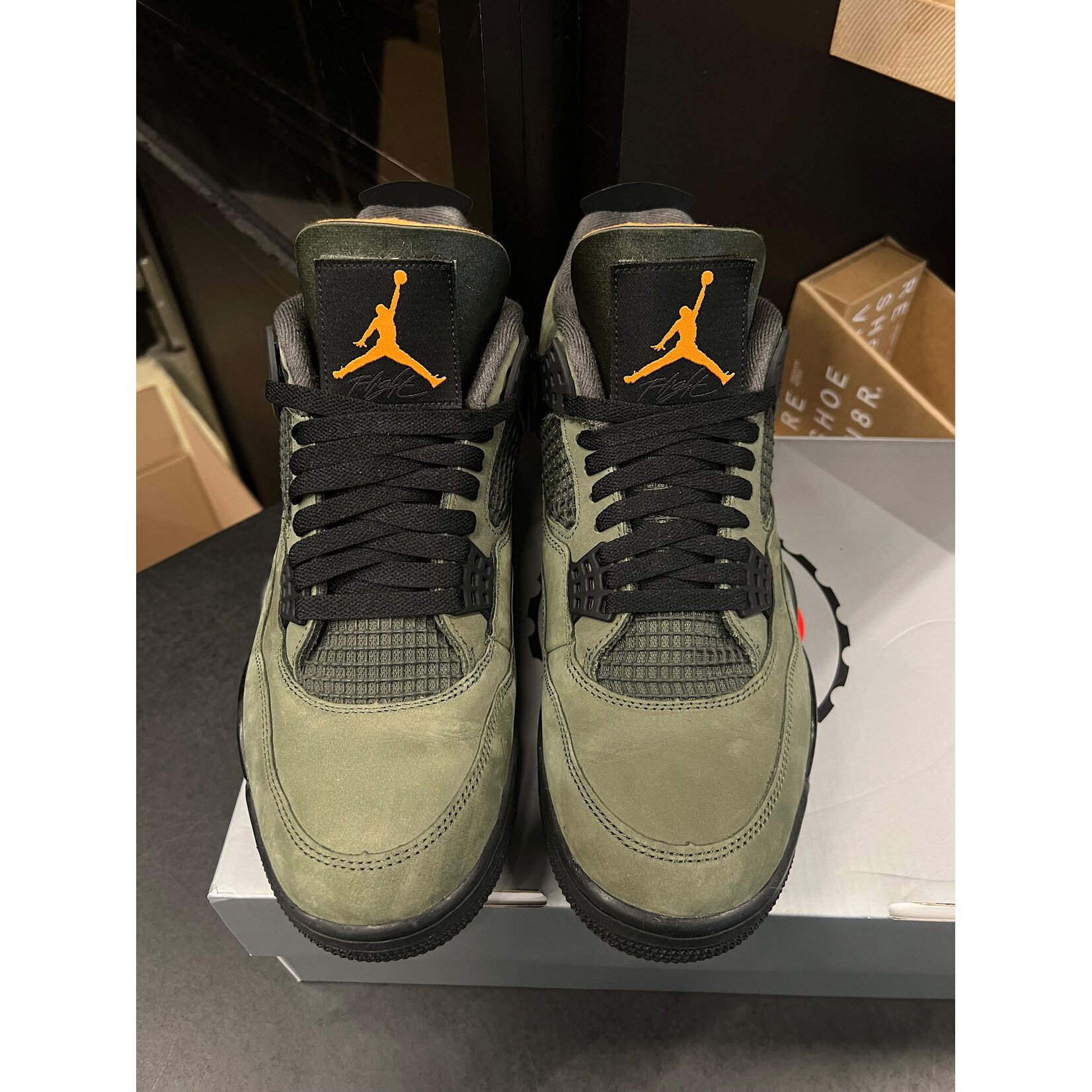 Jordan Jordan 4 Retro OG SP Undefeated (2025) Size 9.5, PREOWNED