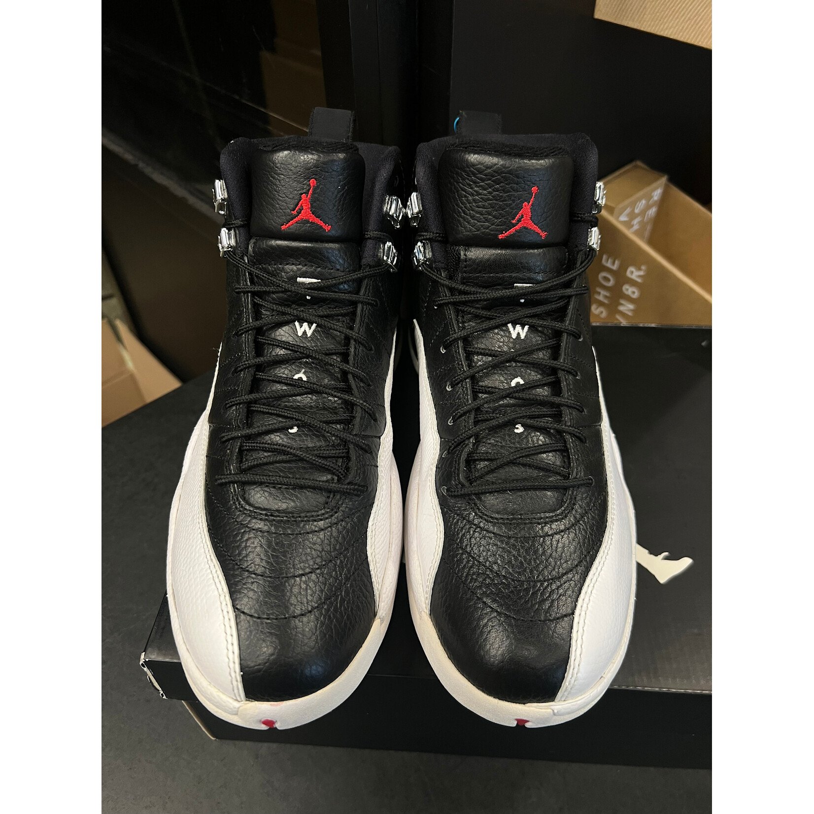 Jordan Jordan 12 Retro Playoffs (2012) Size 9.5, PREOWNED