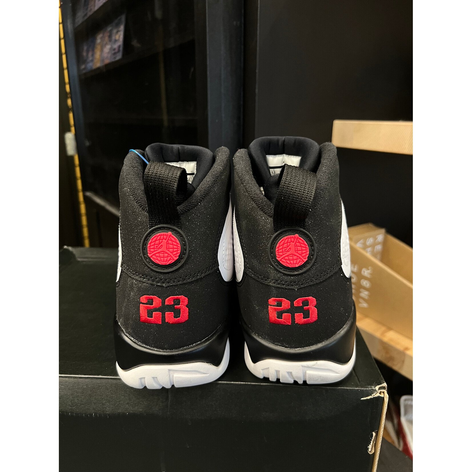 Jordan Jordan 9 Retro OG (2016) Size 9.5, PREOWNED