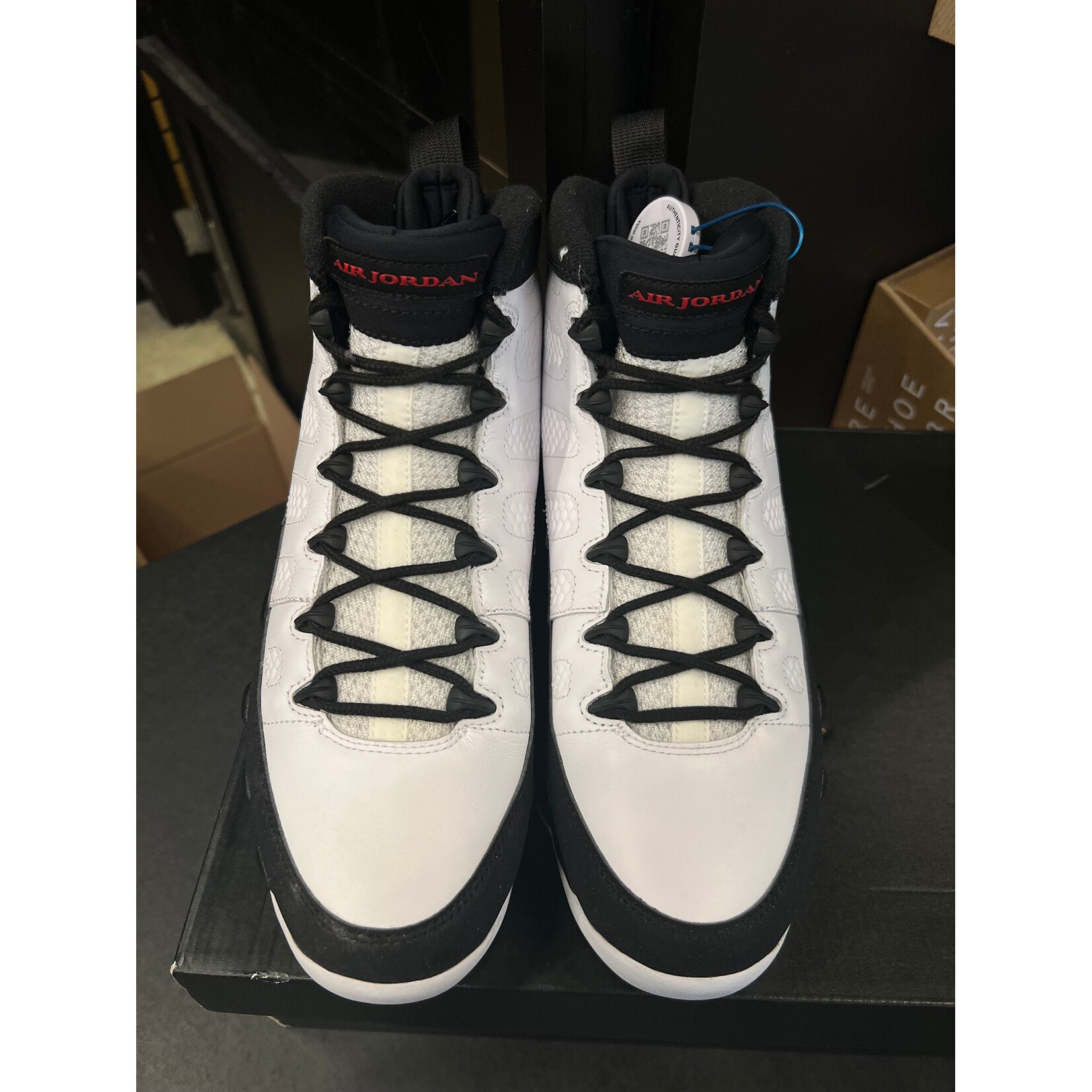 Jordan Jordan 9 Retro OG (2016) Size 9.5, PREOWNED