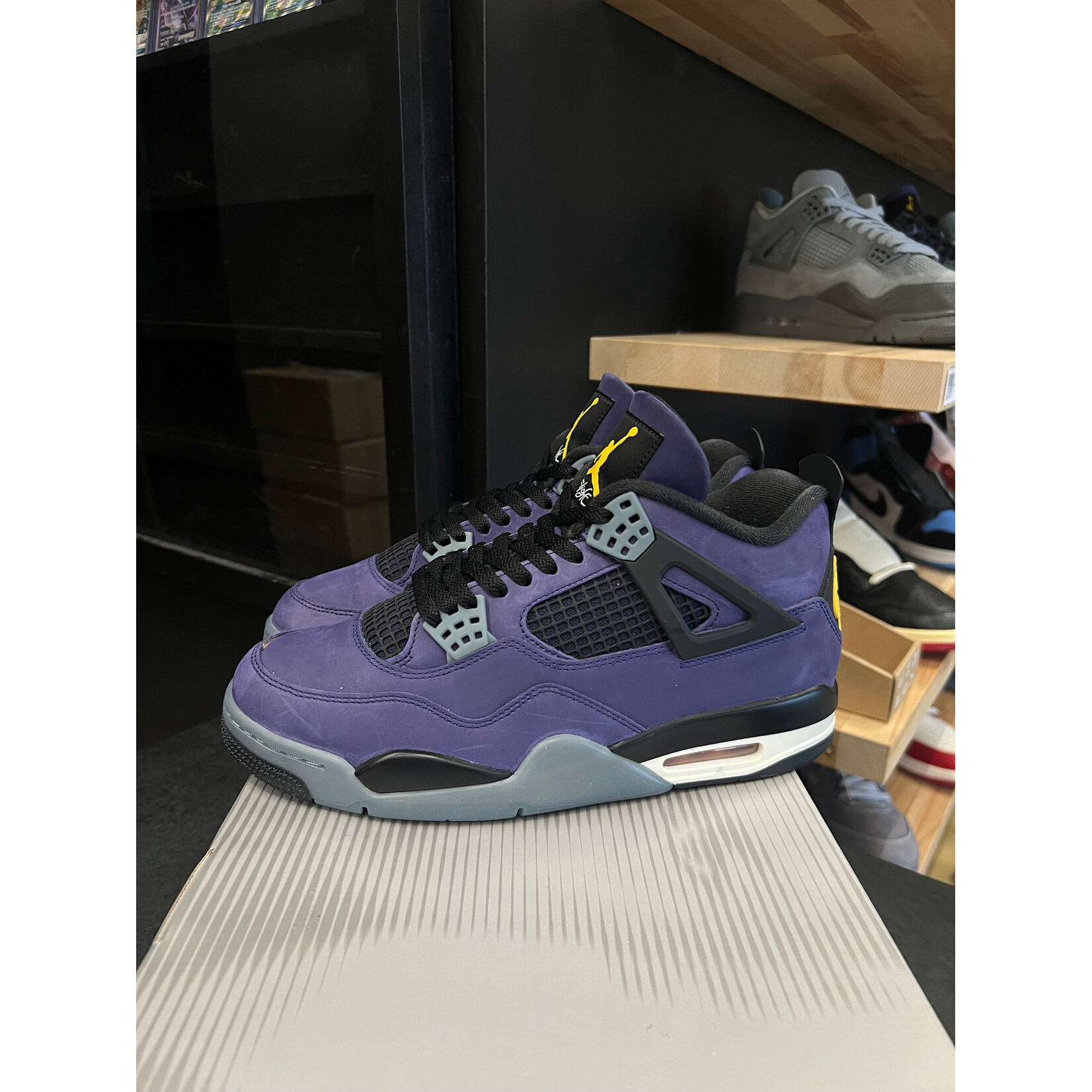 Jordan Jordan 4 Retro Lakers Size 10, PREOWNED