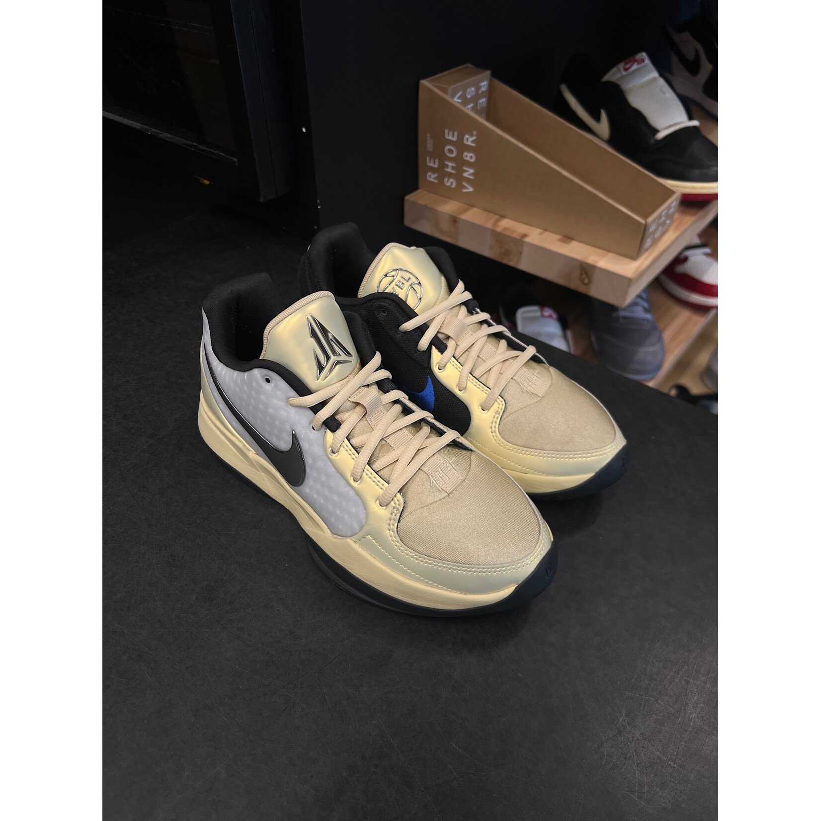 Nike Nike Ja 2 EYBL Size 8.5, PREOWNED