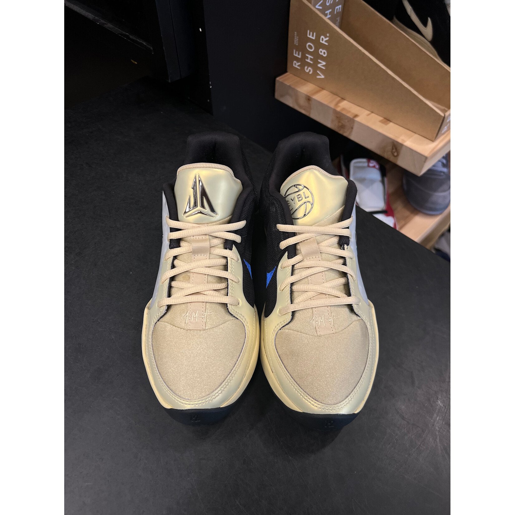 Nike Nike Ja 2 EYBL Size 8.5, PREOWNED