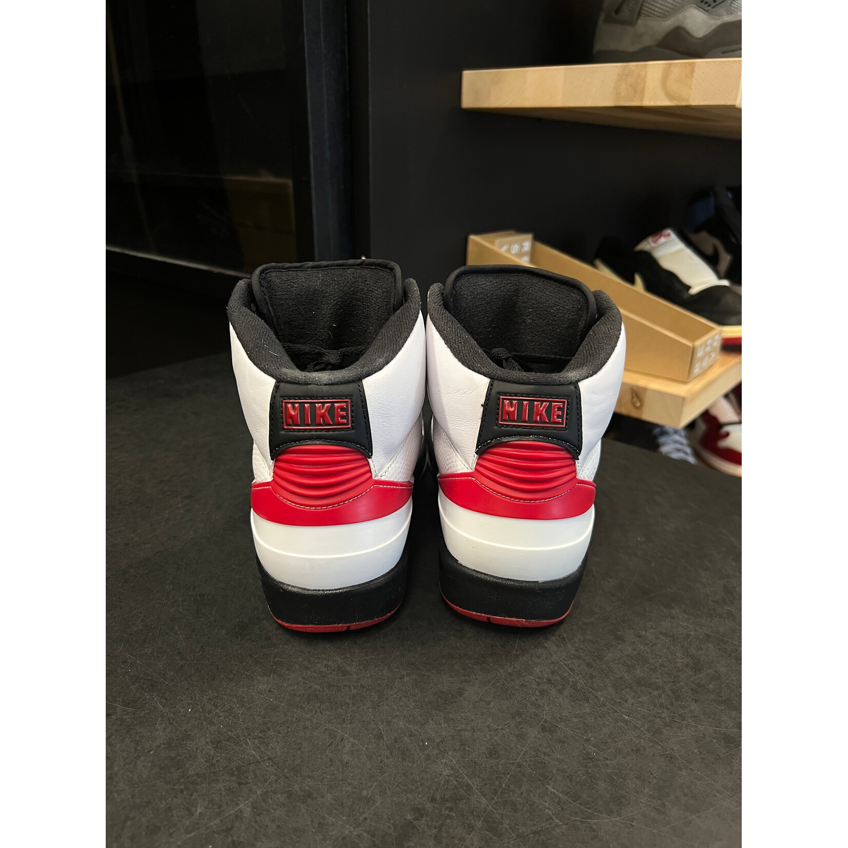 Jordan Jordan 2 Retro OG Chicago (2022) Size 8, PREOWNED