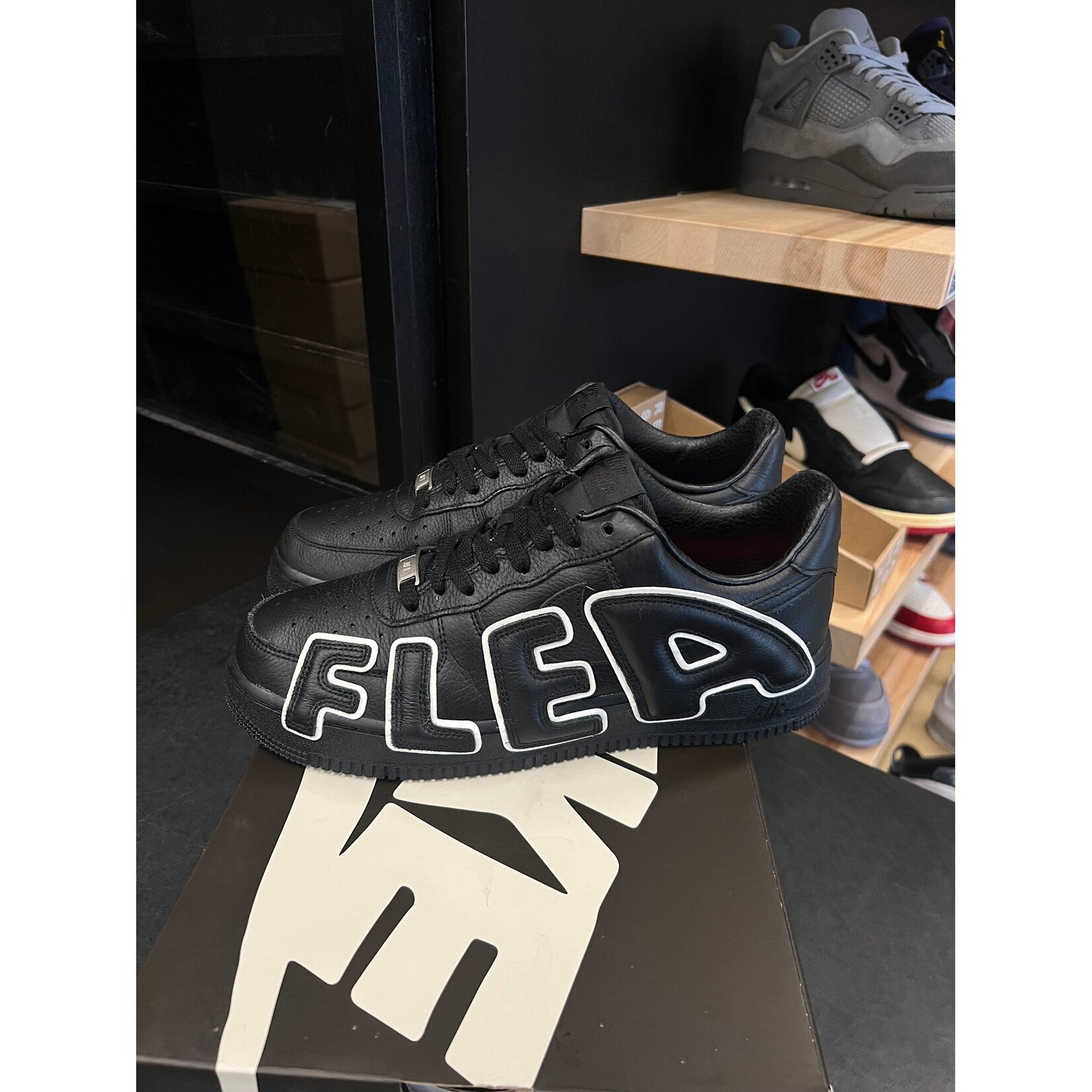 Nike Nike Air Force 1 Low Cactus Plant Flea Market Black (2024) Size 10, PREOWNED