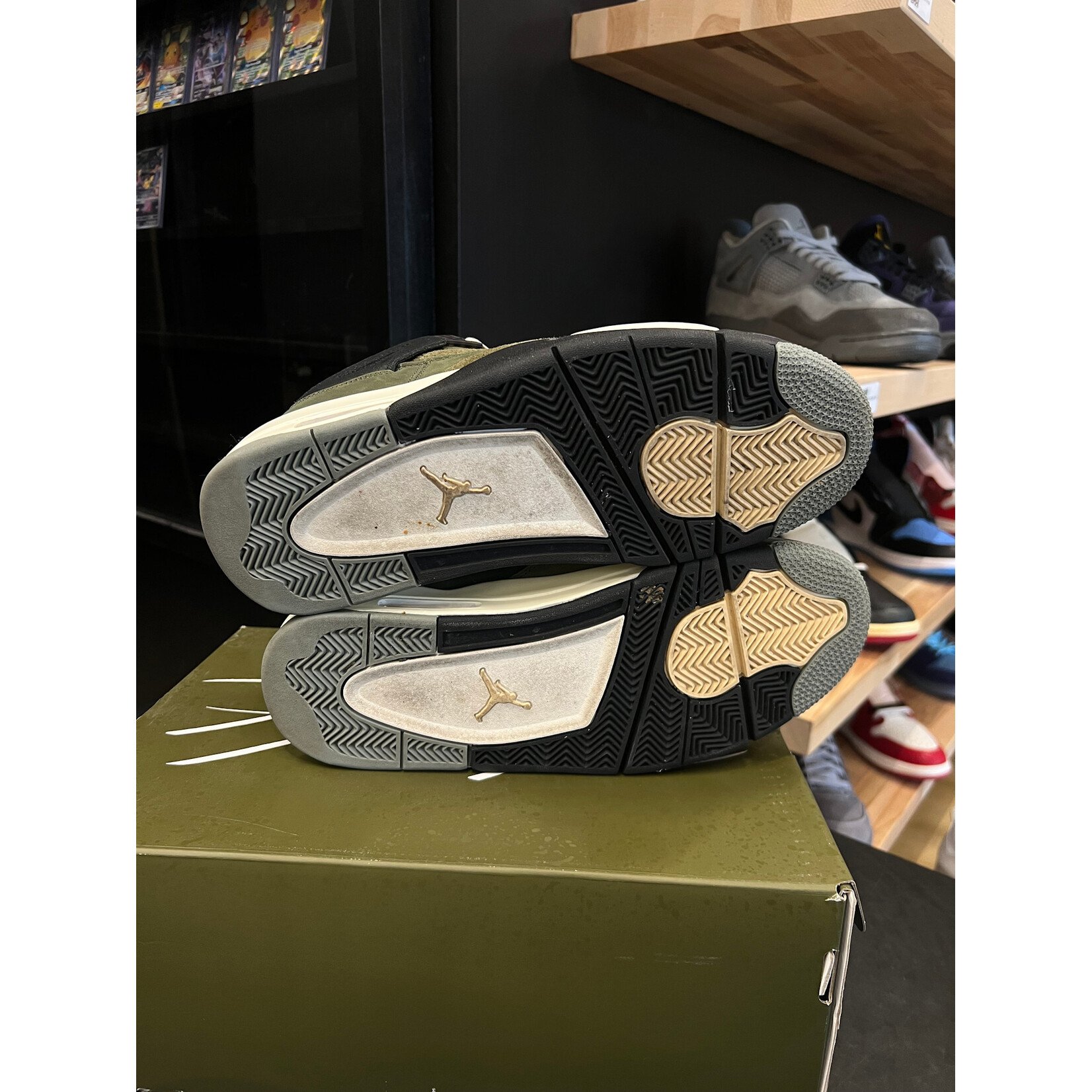 Jordan Jordan 4 Retro SE Craft Medium Olive Size 11, PREOWNED