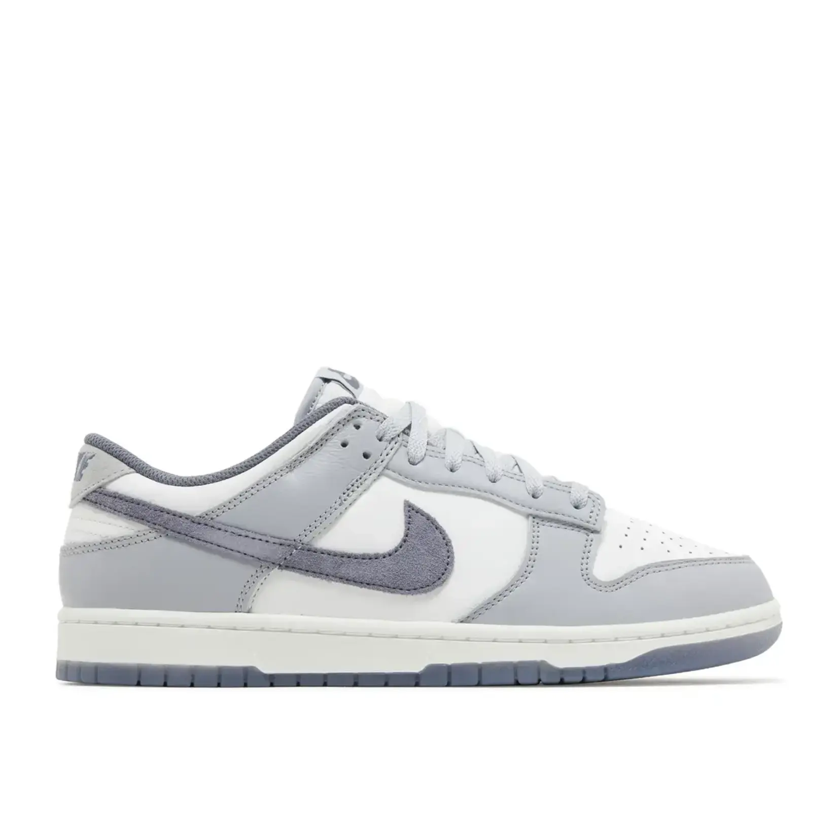 Nike Nike Dunk Low SE Light Carbon Size 13, DS BRAND NEW*