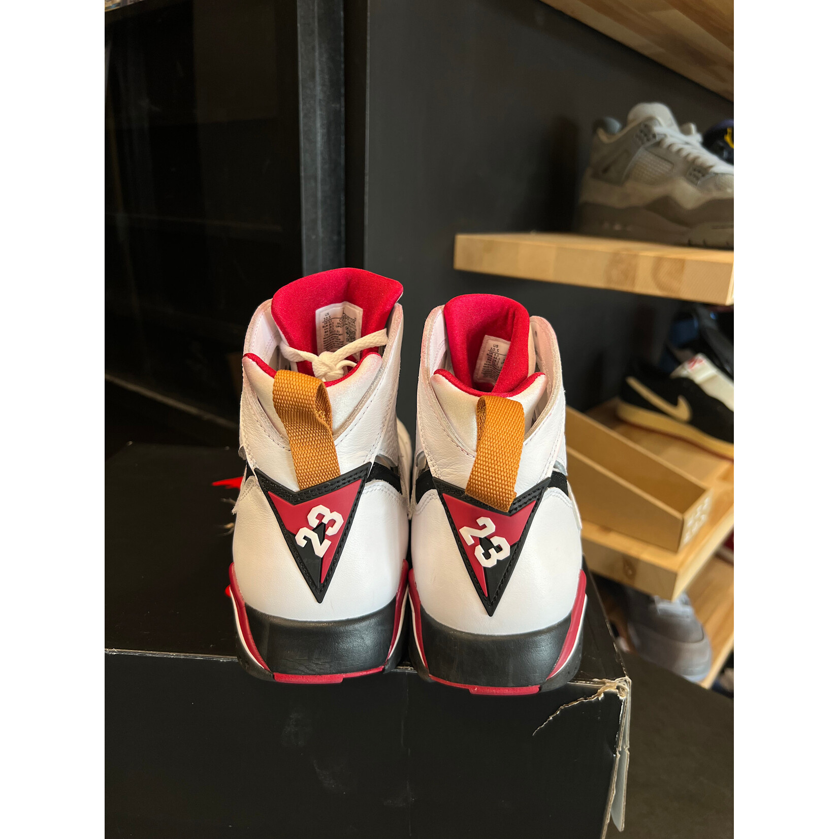 Jordan Jordan 7 Retro Cardinal (2022) Size 10.5, PREOWNED (SLIGHT RED