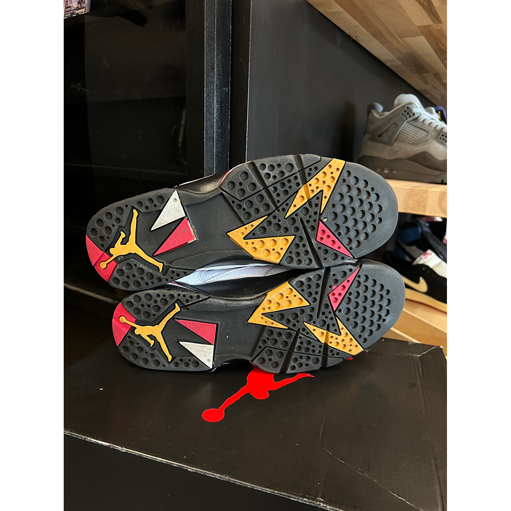 Jordan Jordan 7 Retro Cardinal (2022) Size 10.5, PREOWNED (SLIGHT RED