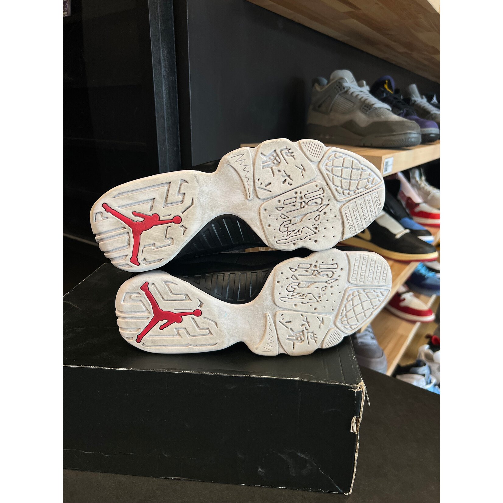 Jordan Jordan 9 Retro OG (2016) Size 10.5, PREOWNED