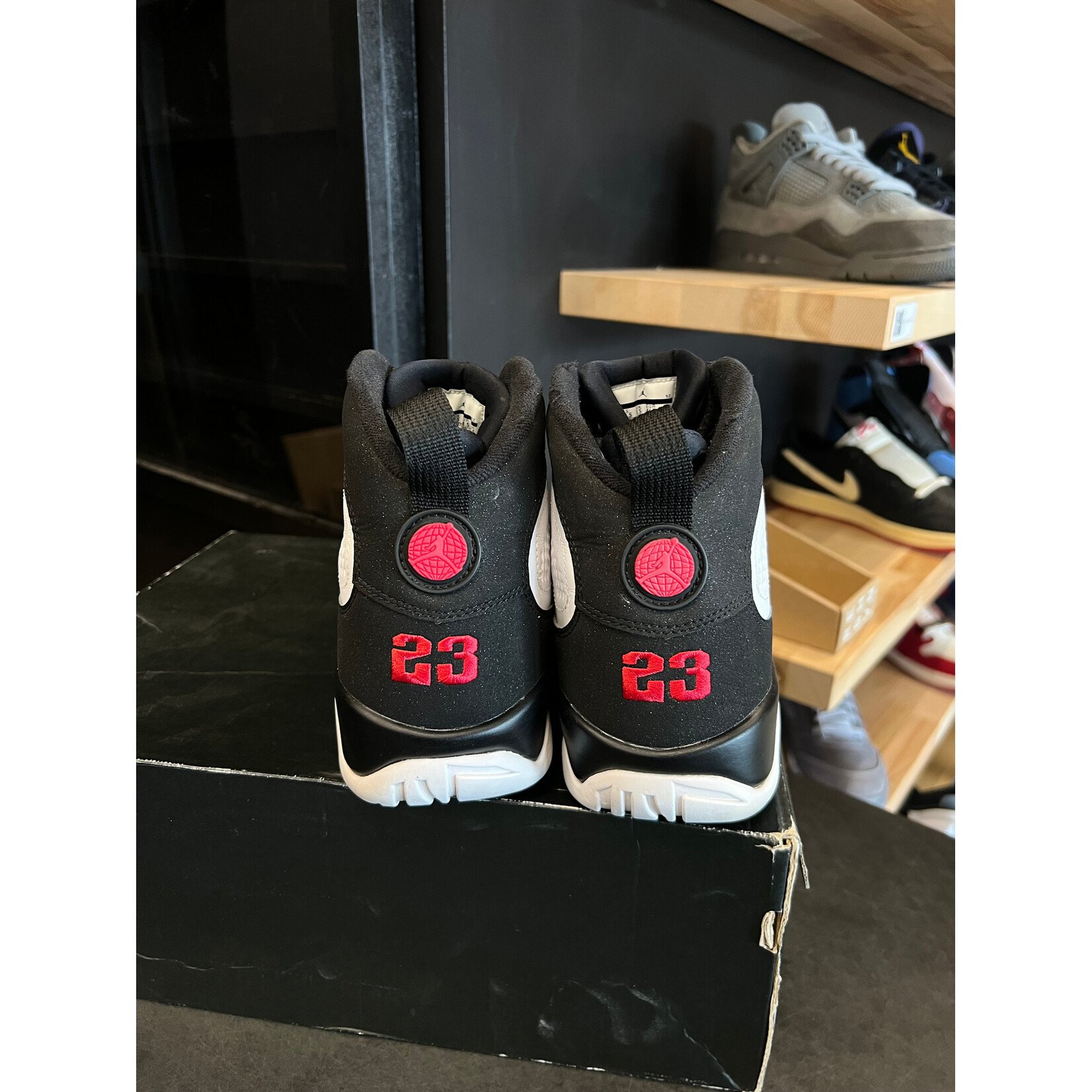 Jordan Jordan 9 Retro OG (2016) Size 10.5, PREOWNED