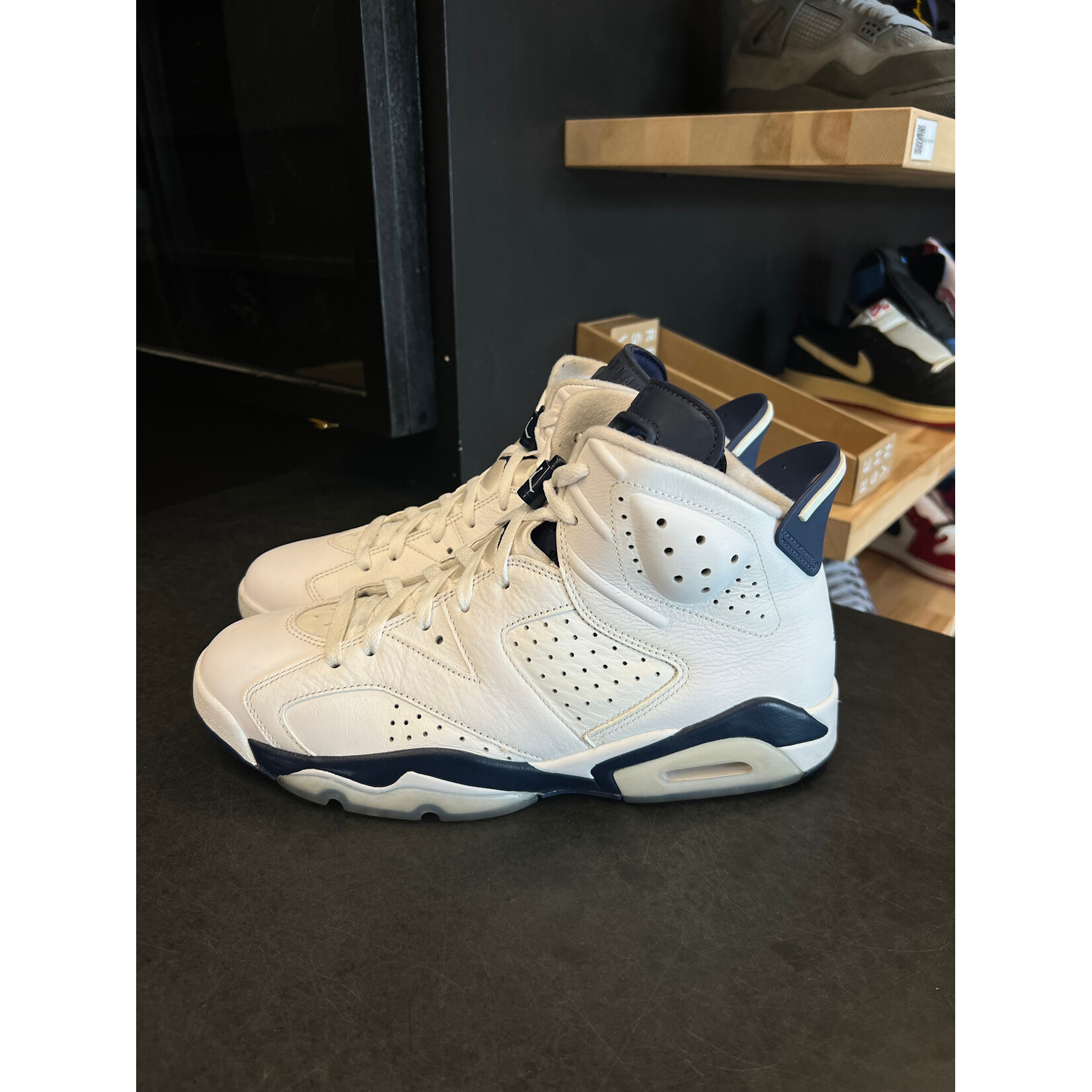 Jordan Jordan 6 Retro Midnight Navy (2022) Size 10.5, PREOWNED