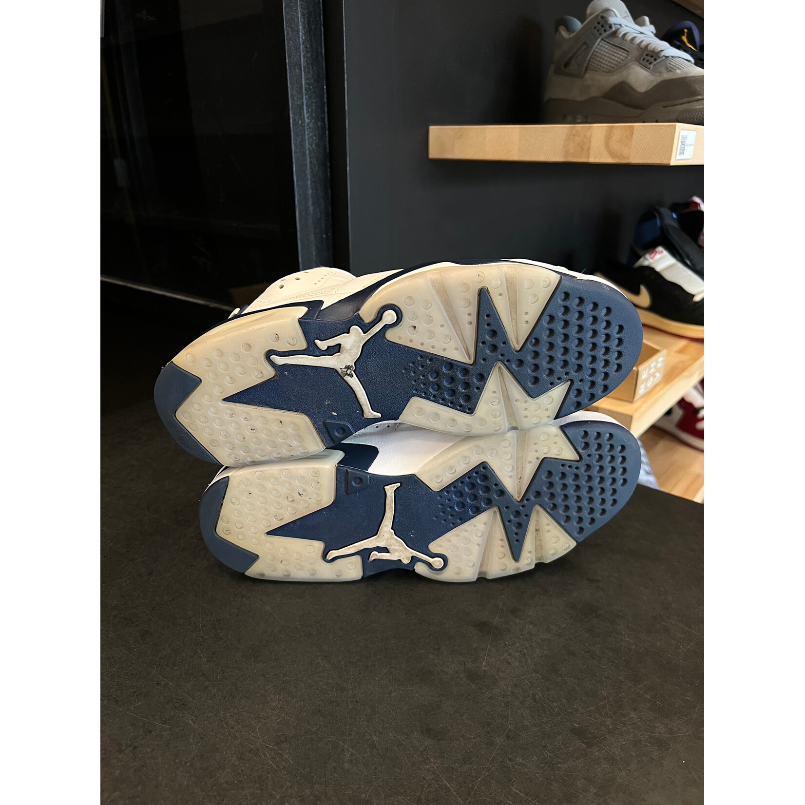 Jordan Jordan 6 Retro Midnight Navy (2022) Size 10.5, PREOWNED