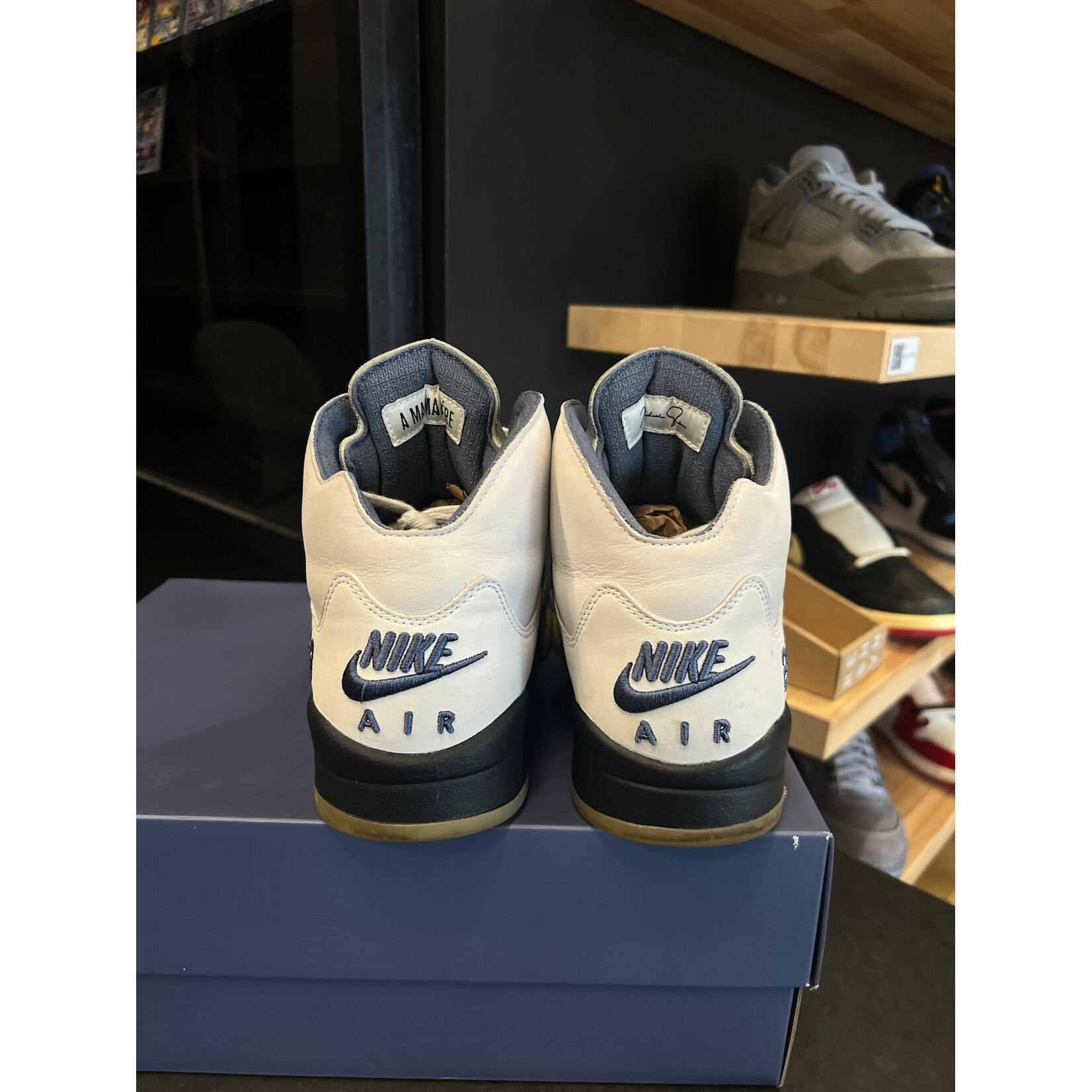 Jordan Jordan 5 Retro A Ma Maniére Dawn (Women's) Size 10.5W, PREOWNED