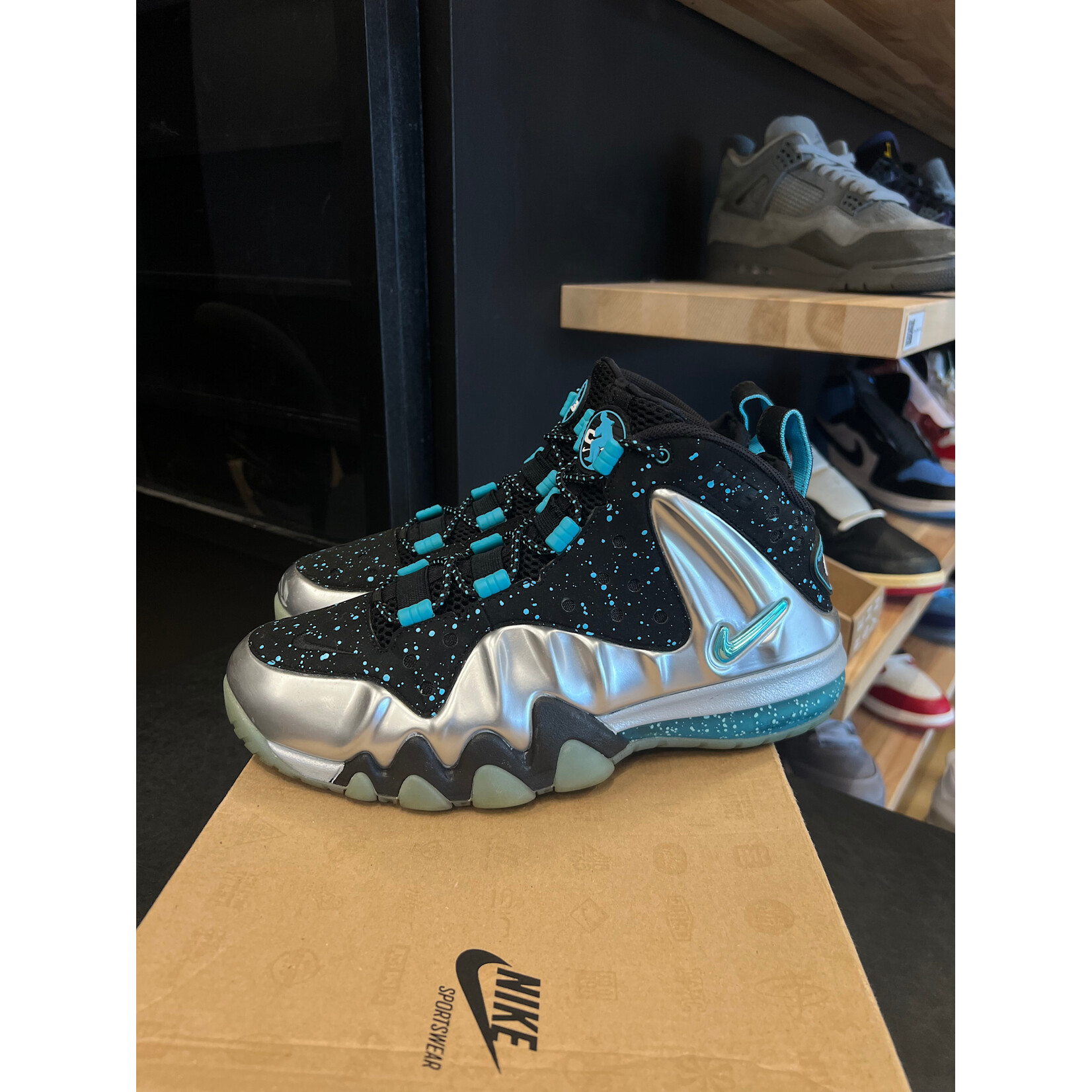 Nike Nike Barkley Posite Max Metallic Silver Gamma Blue Size 8, PREOWNED