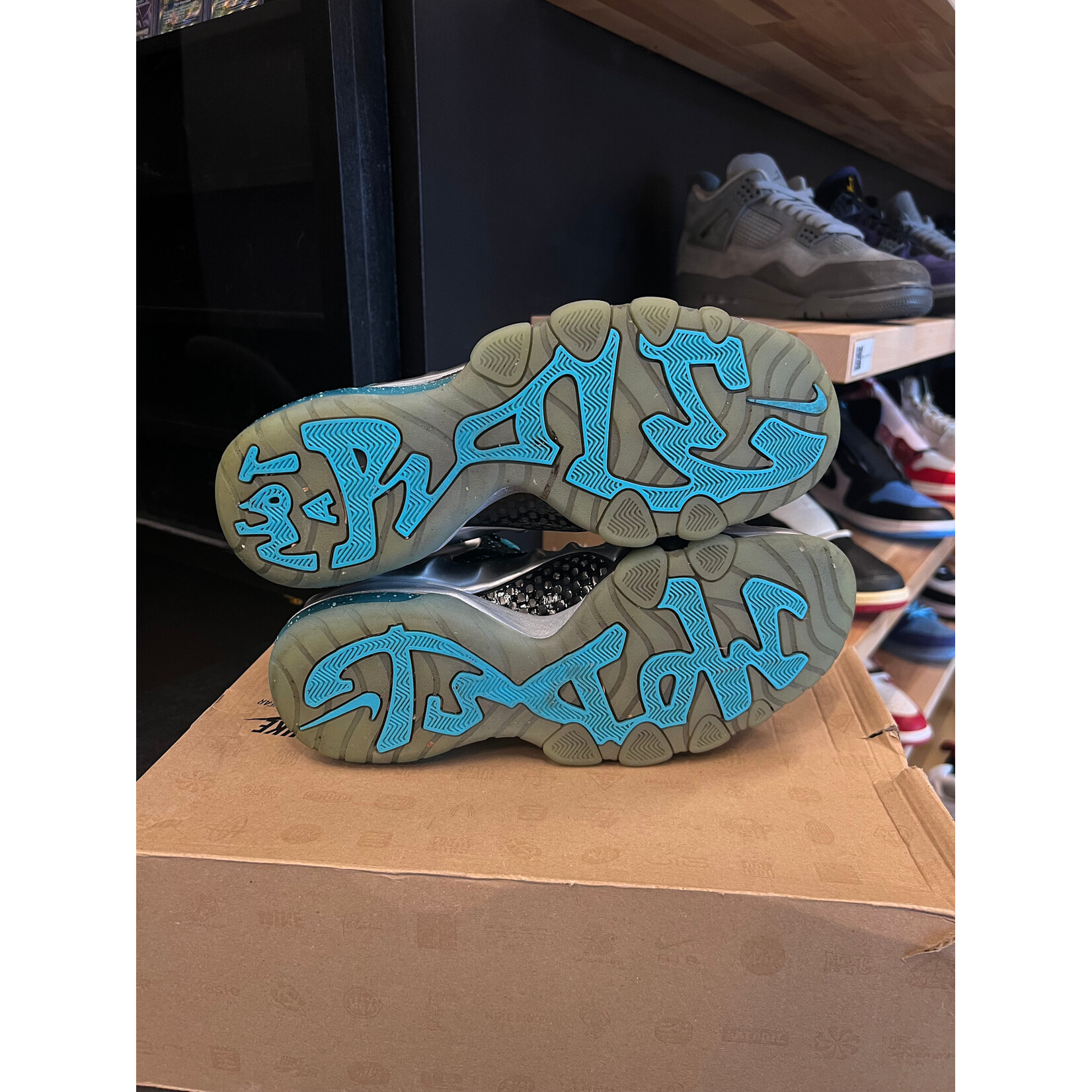 Nike Nike Barkley Posite Max Metallic Silver Gamma Blue Size 8, PREOWNED