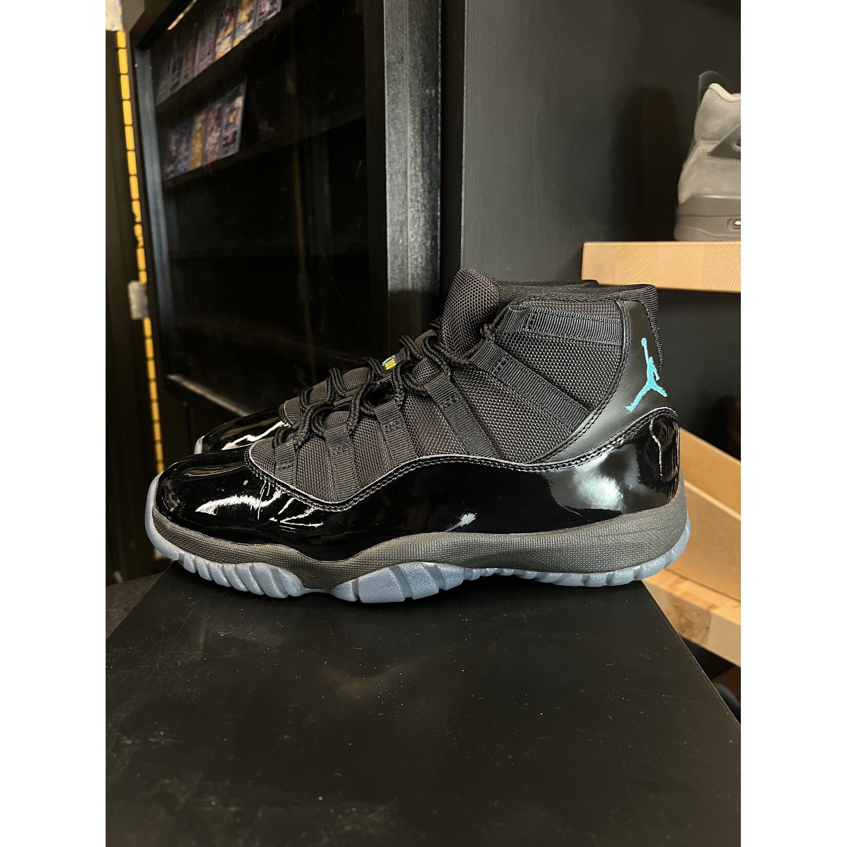 Jordan Jordan 11 Retro Gamma Blue (2025) Size 10, PREOWNED