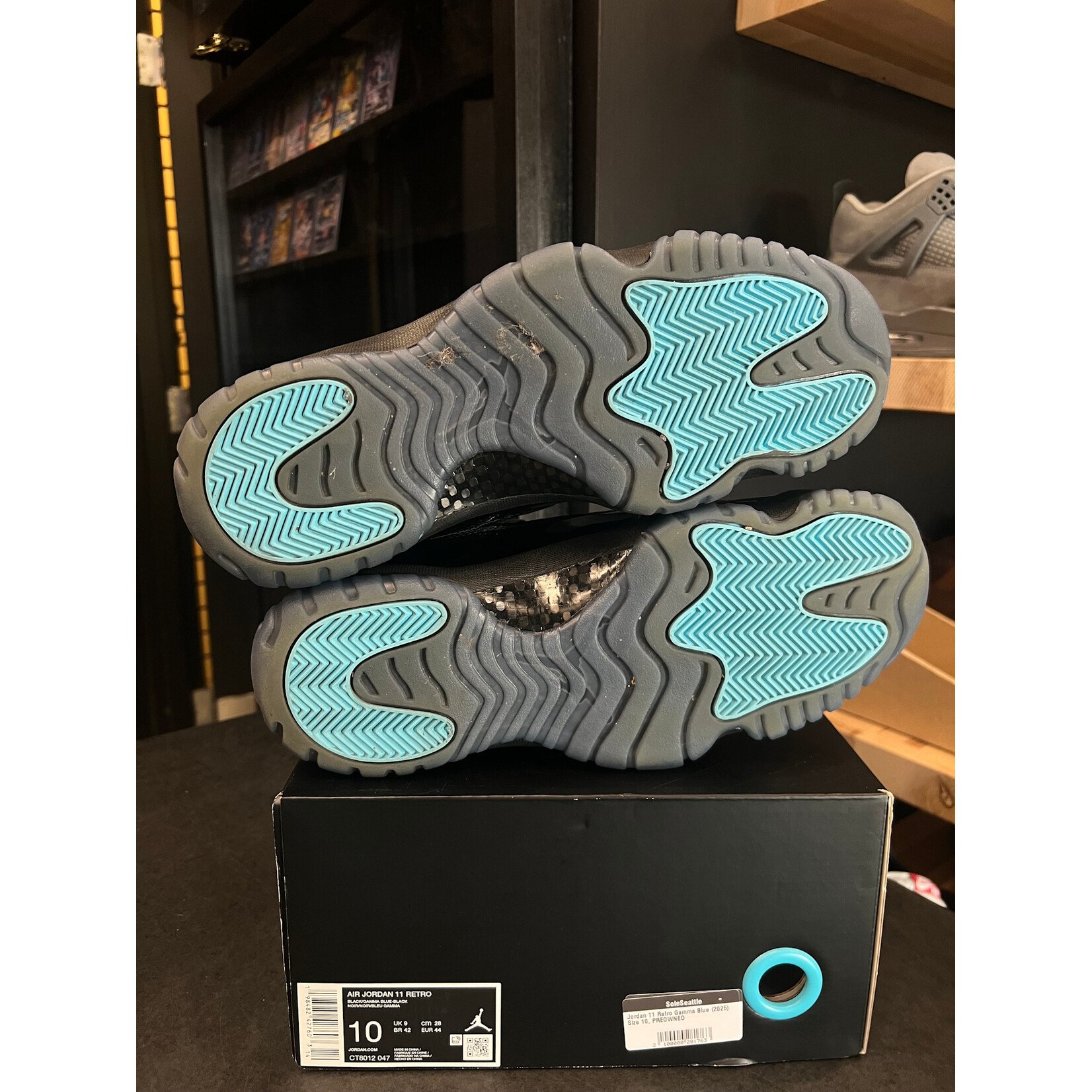 Jordan Jordan 11 Retro Gamma Blue (2025) Size 10, PREOWNED