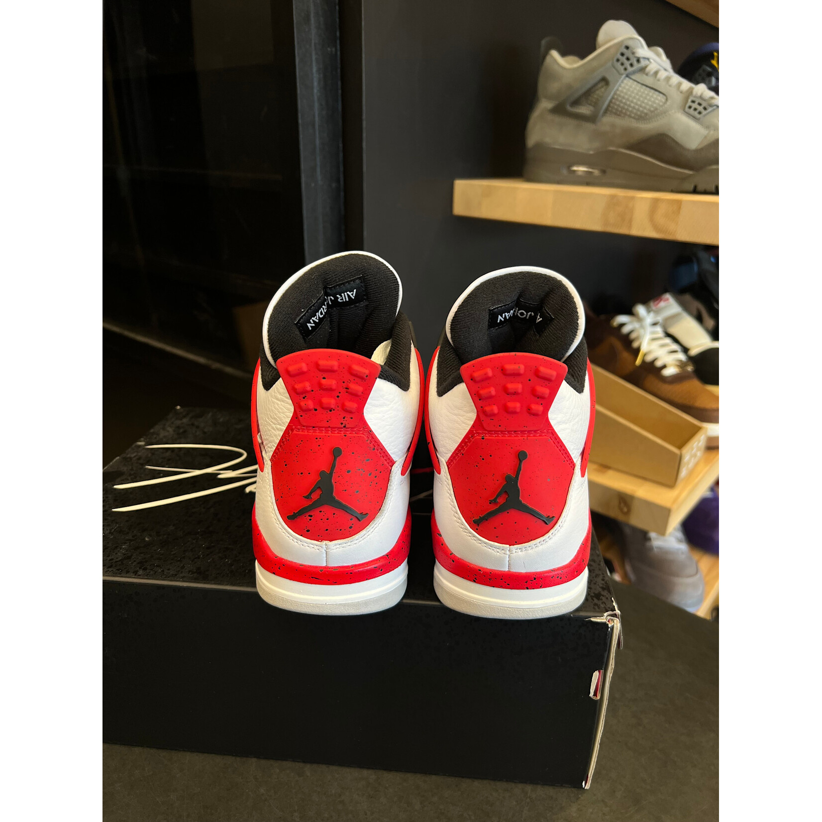 Jordan Jordan 4 Retro Red Cement Size 8, PREOWNED