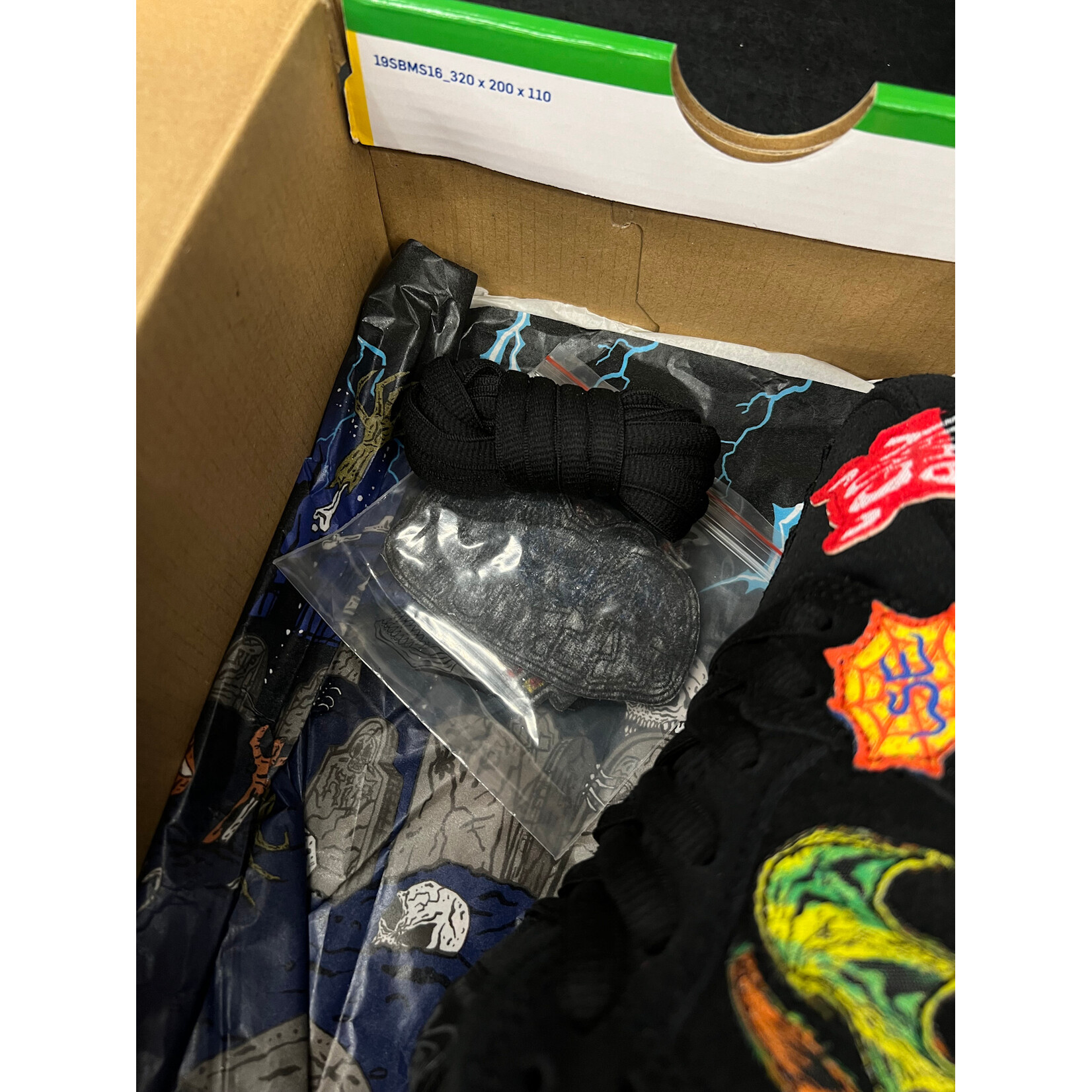 Nike Nike SB Dunk Low Pro QS Neckface Size 8.5, PREOWNED