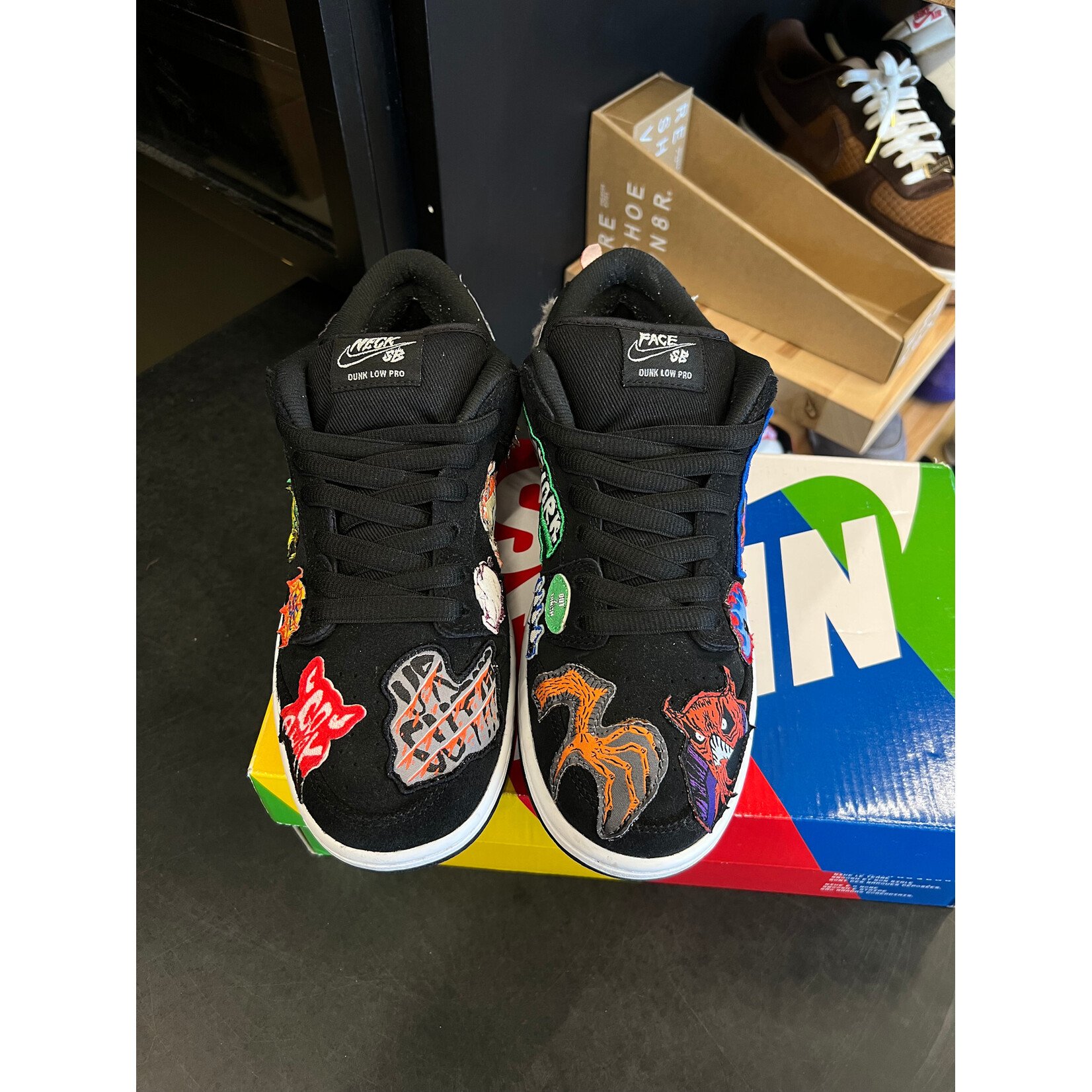 Nike Nike SB Dunk Low Pro QS Neckface Size 8.5, PREOWNED