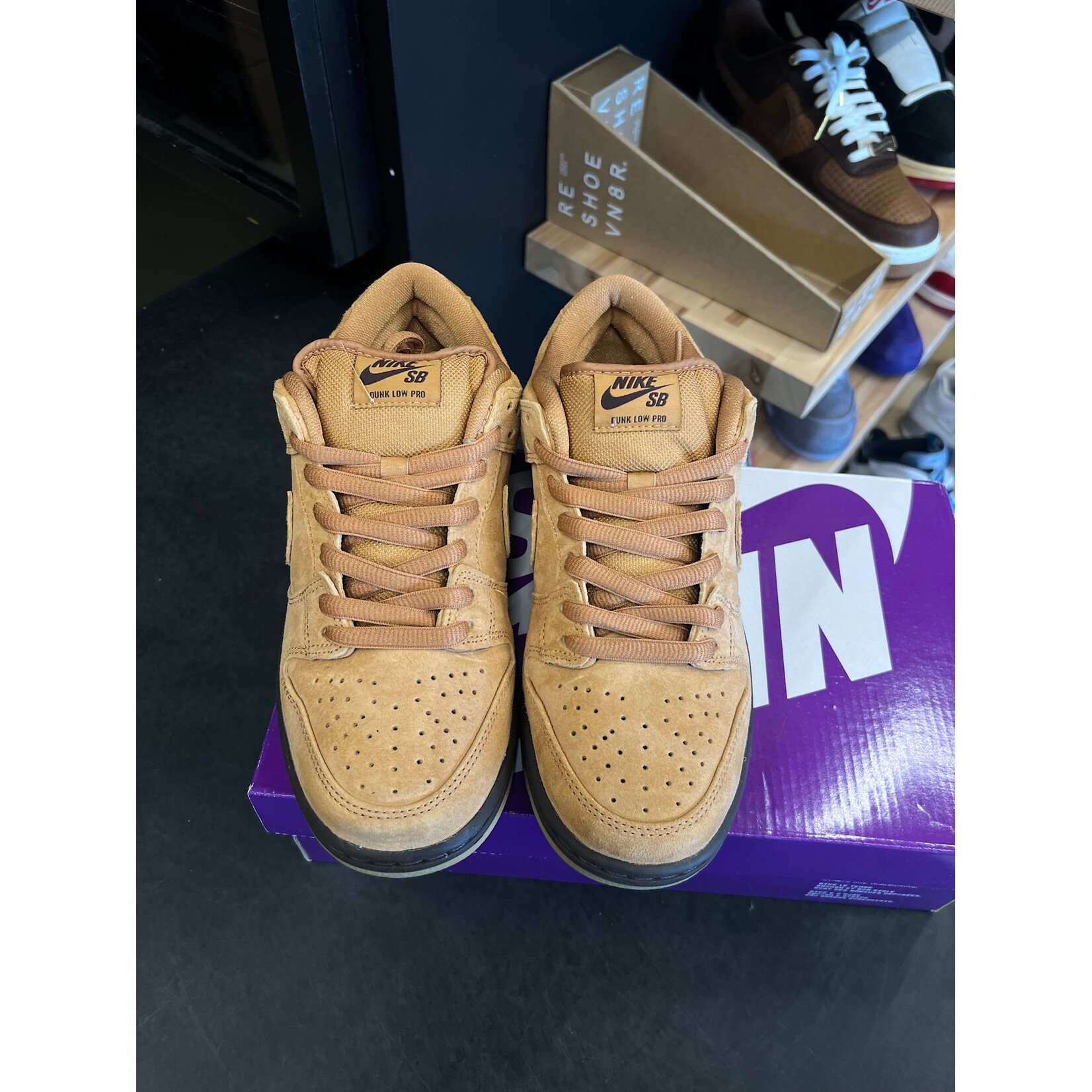 Nike Nike SB Dunk Low Wheat Size 8, PREOWNED